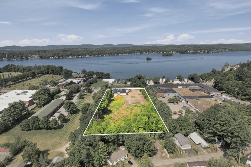 95 Lake Street Ext, Gilford, NH 03249