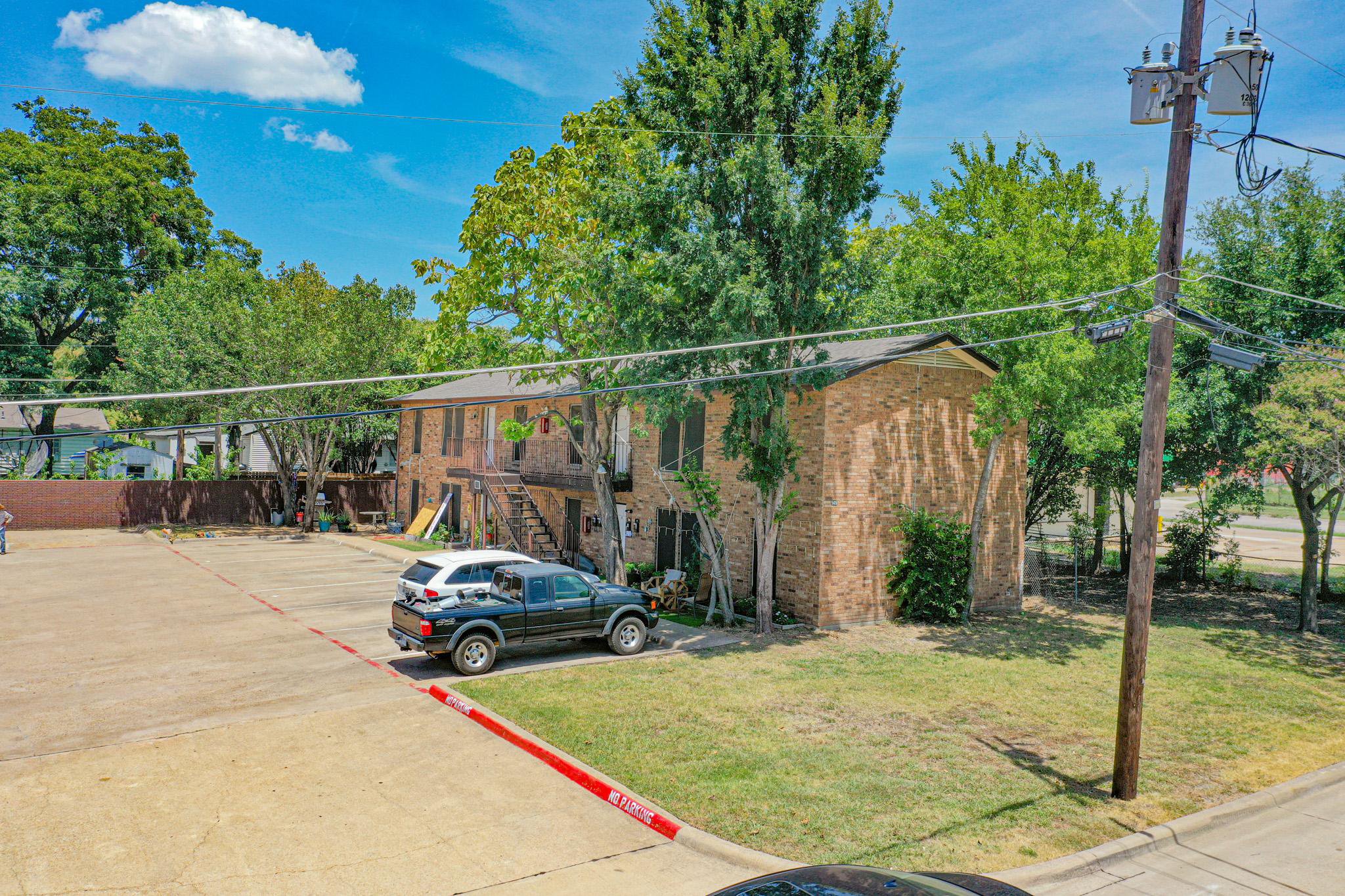 505 Armstrong Dr, Garland, TX 75040