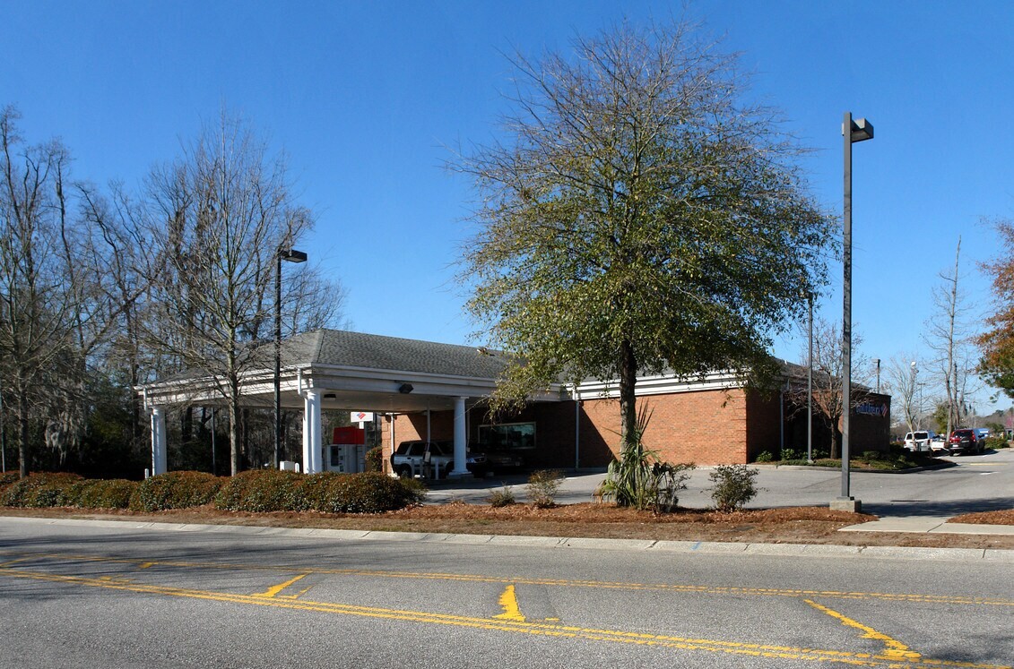 2275 Ashley Crossing Dr, Charleston, SC 29414