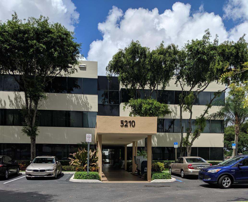 5210 Linton Blvd,Unit 304, Delray Beach, FL 33484