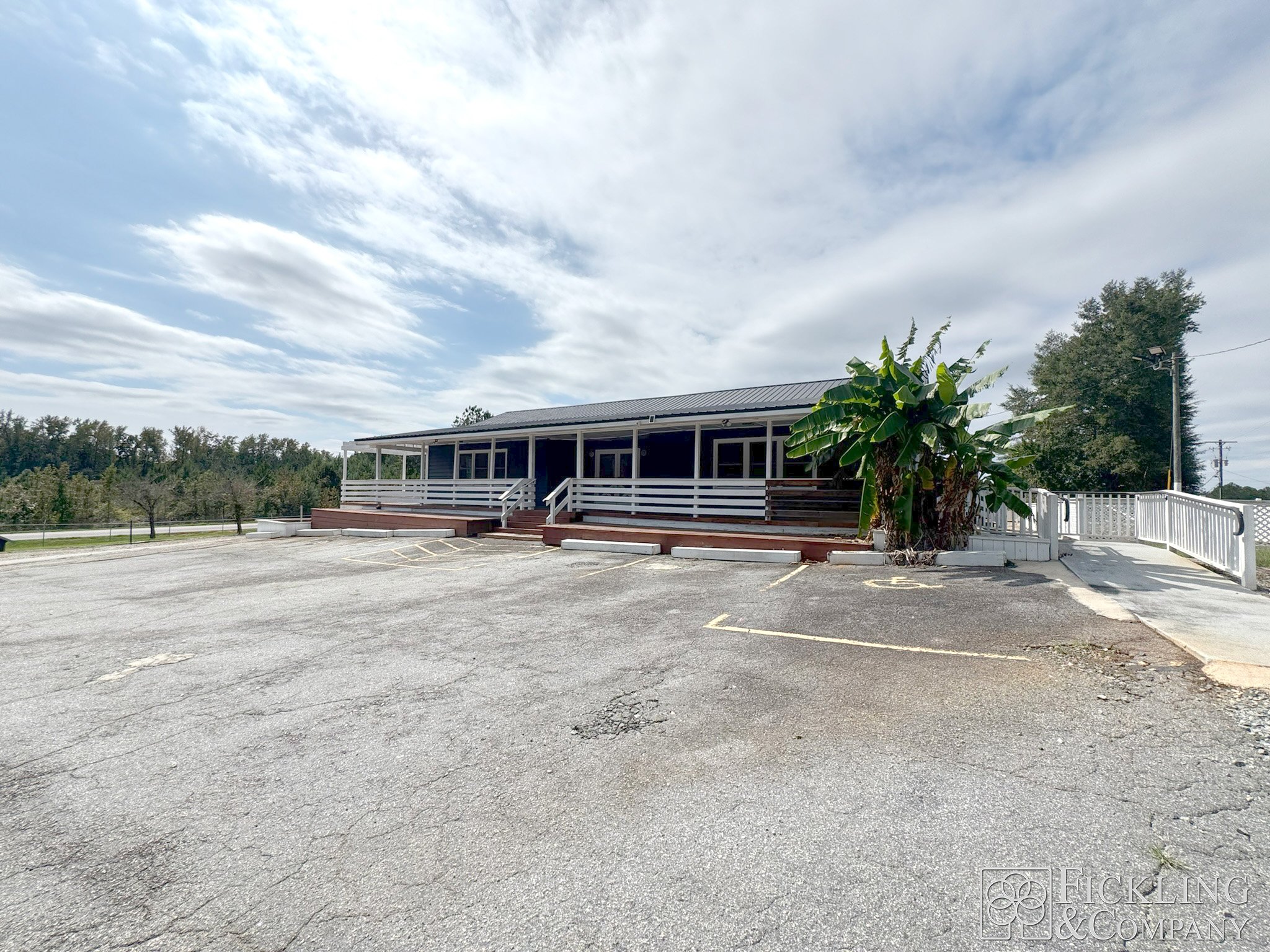 411 Pea Ridge Rd, Eatonton, GA 31024