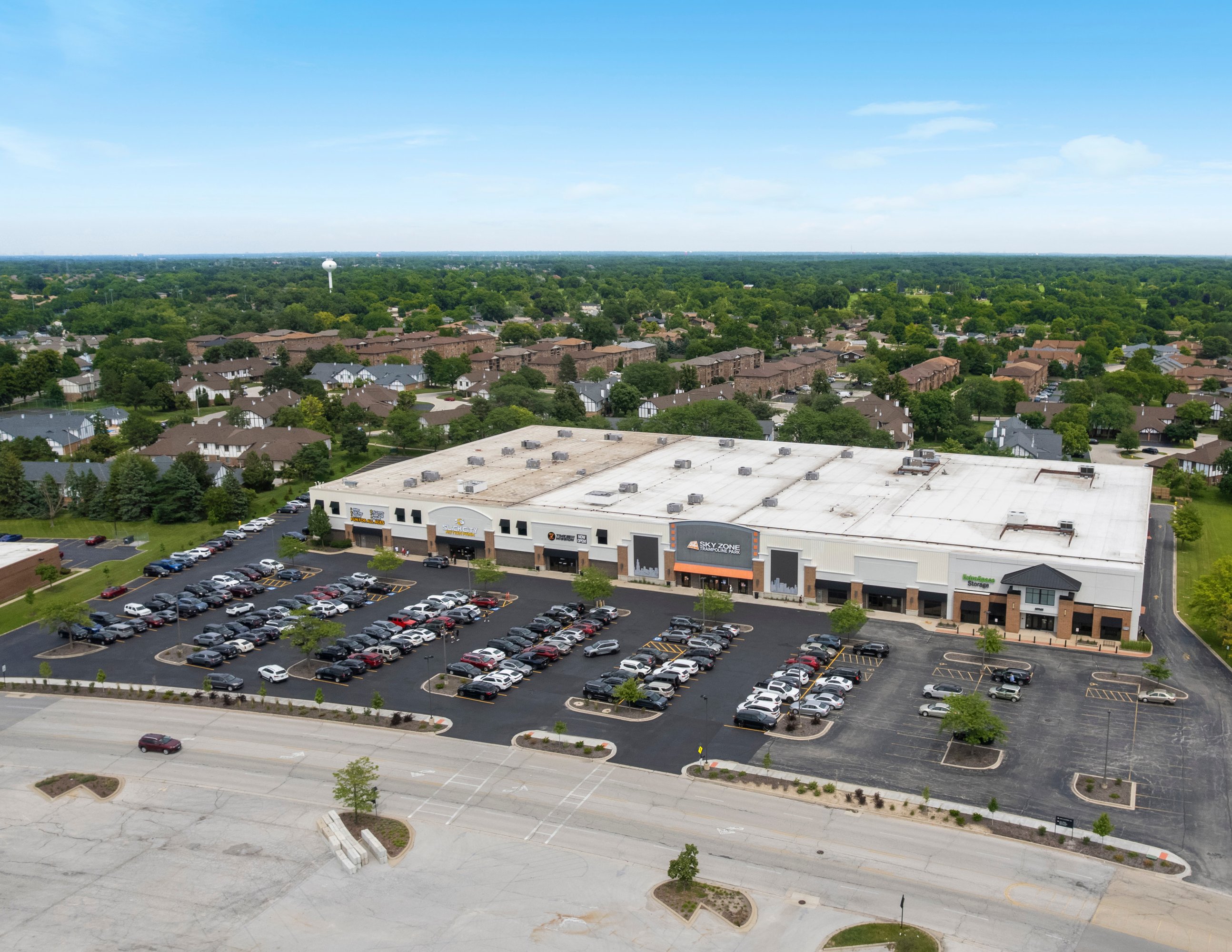 66 Orland Square Dr, Orland Park, IL 60462