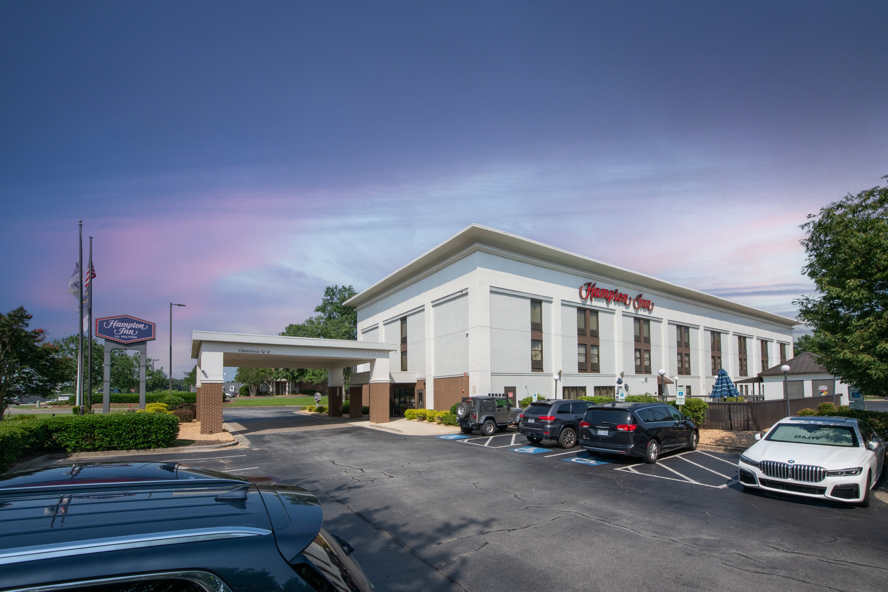 100 Hampton Dr, Garner, NC 27529