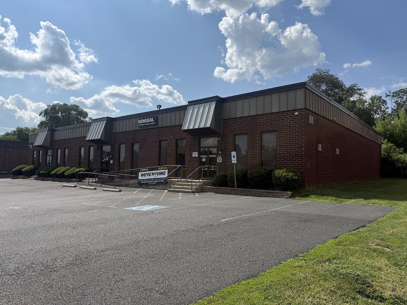 1540 Delmar Dr, Folcroft, PA 19032