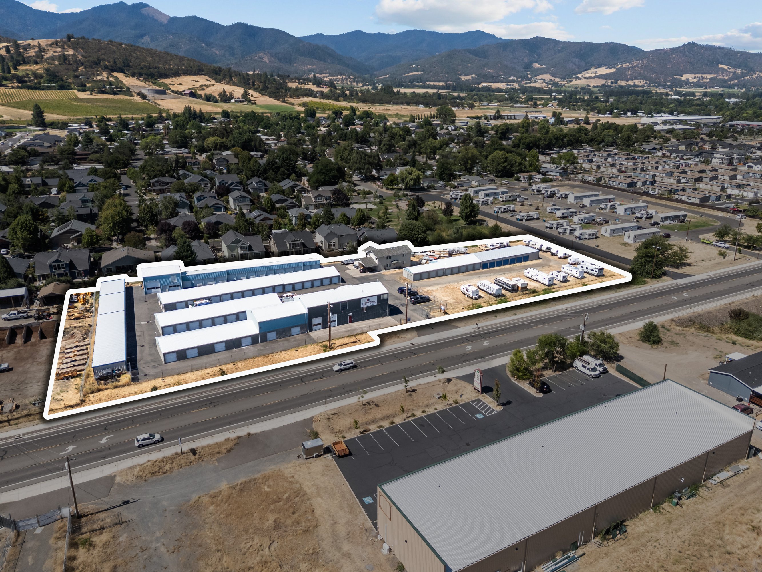 1006 South Pacific Hwy, Talent, OR 97540