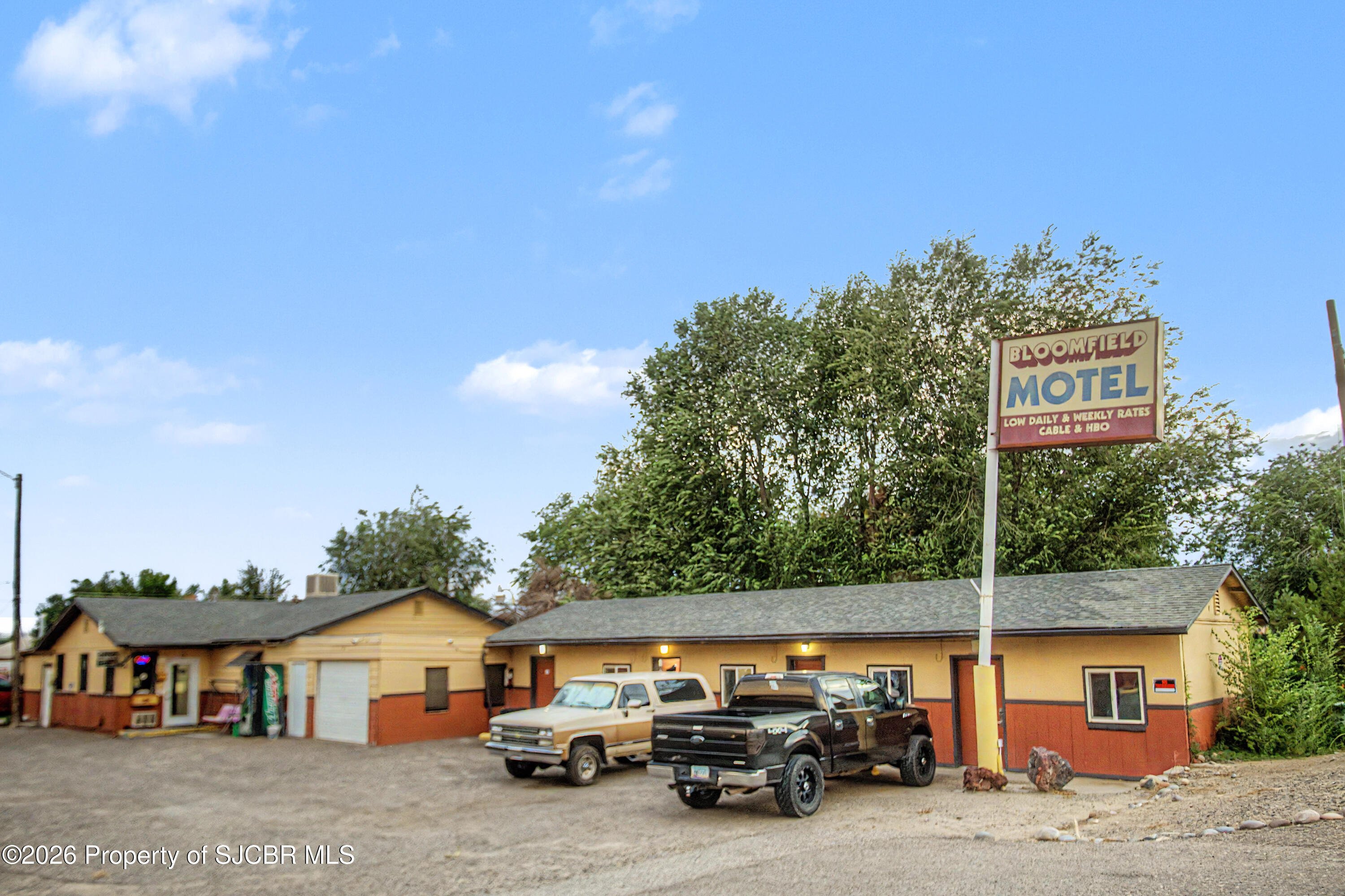 801 W Broadway Ave, Bloomfield, NM 87413