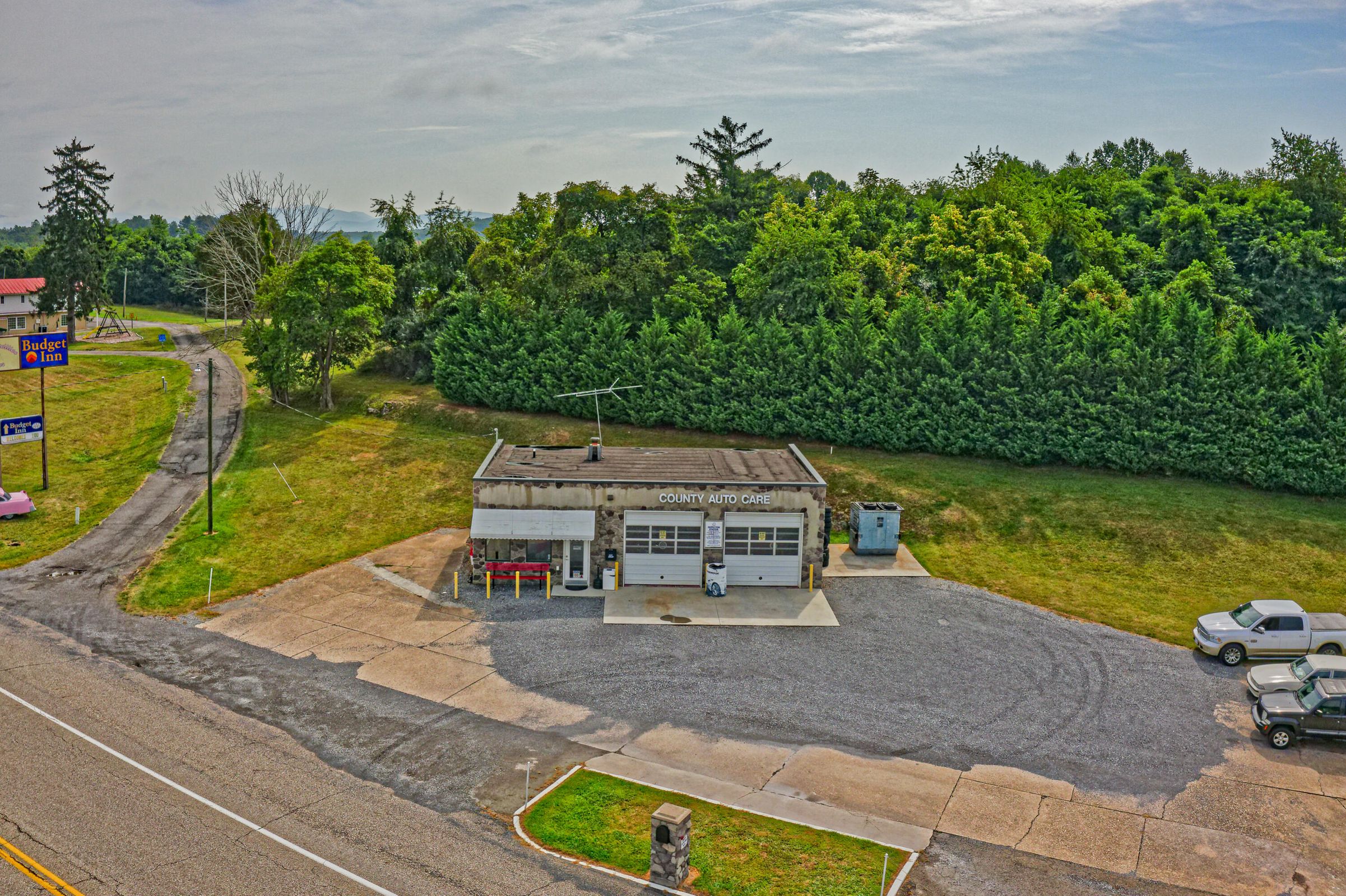 4373 South Lee Hwy, Natural Bridge, VA 24578