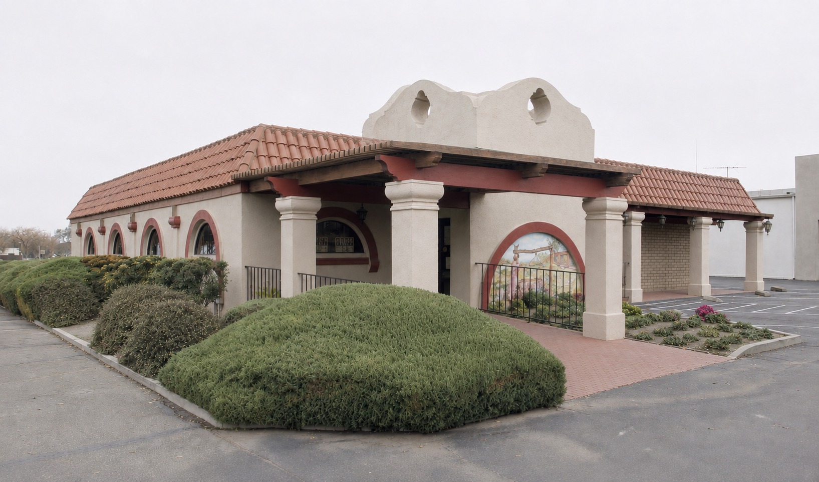140 W Main St, Woodland, CA 95695