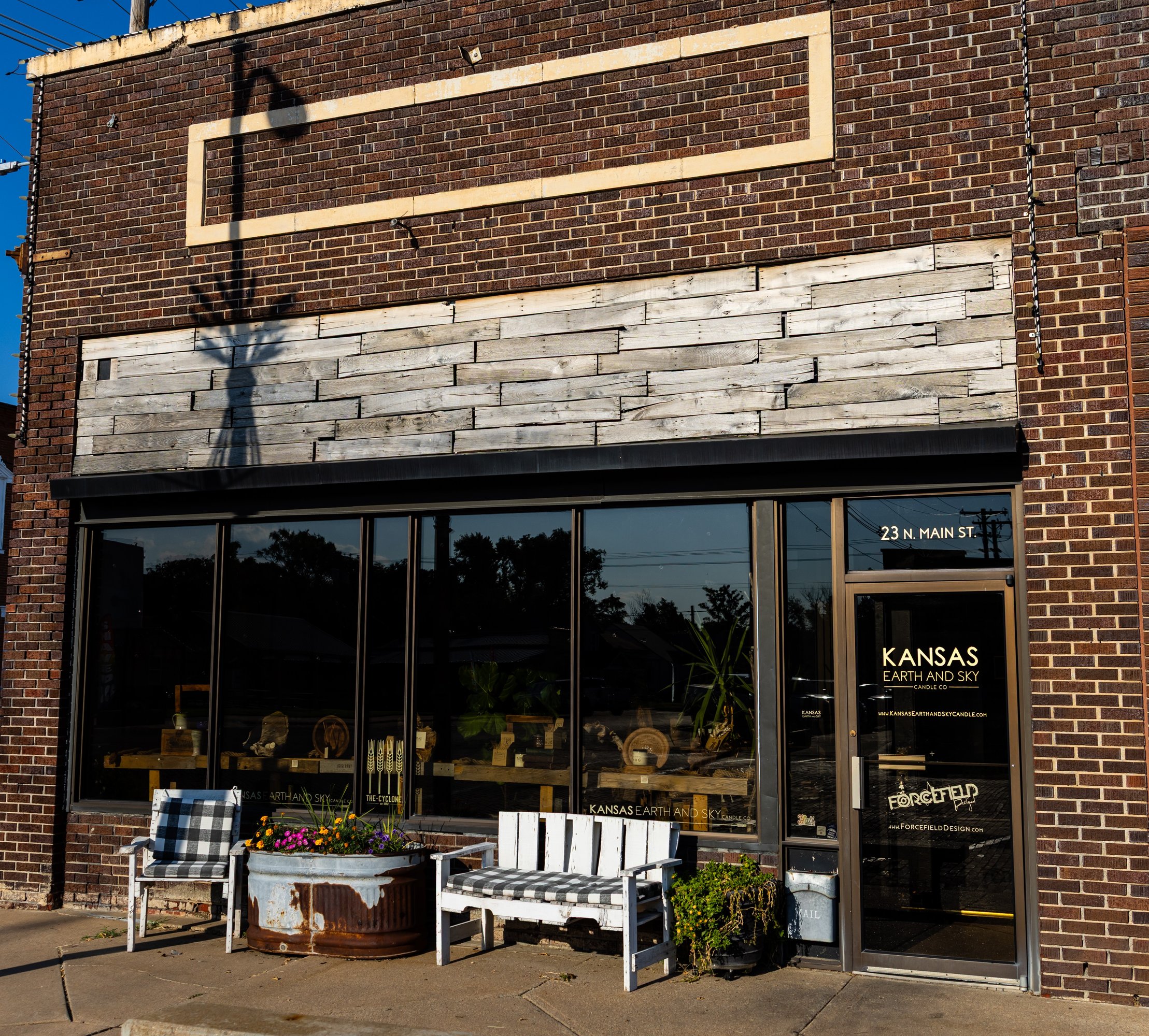 23 North Main St, Ellinwood, KS 67526