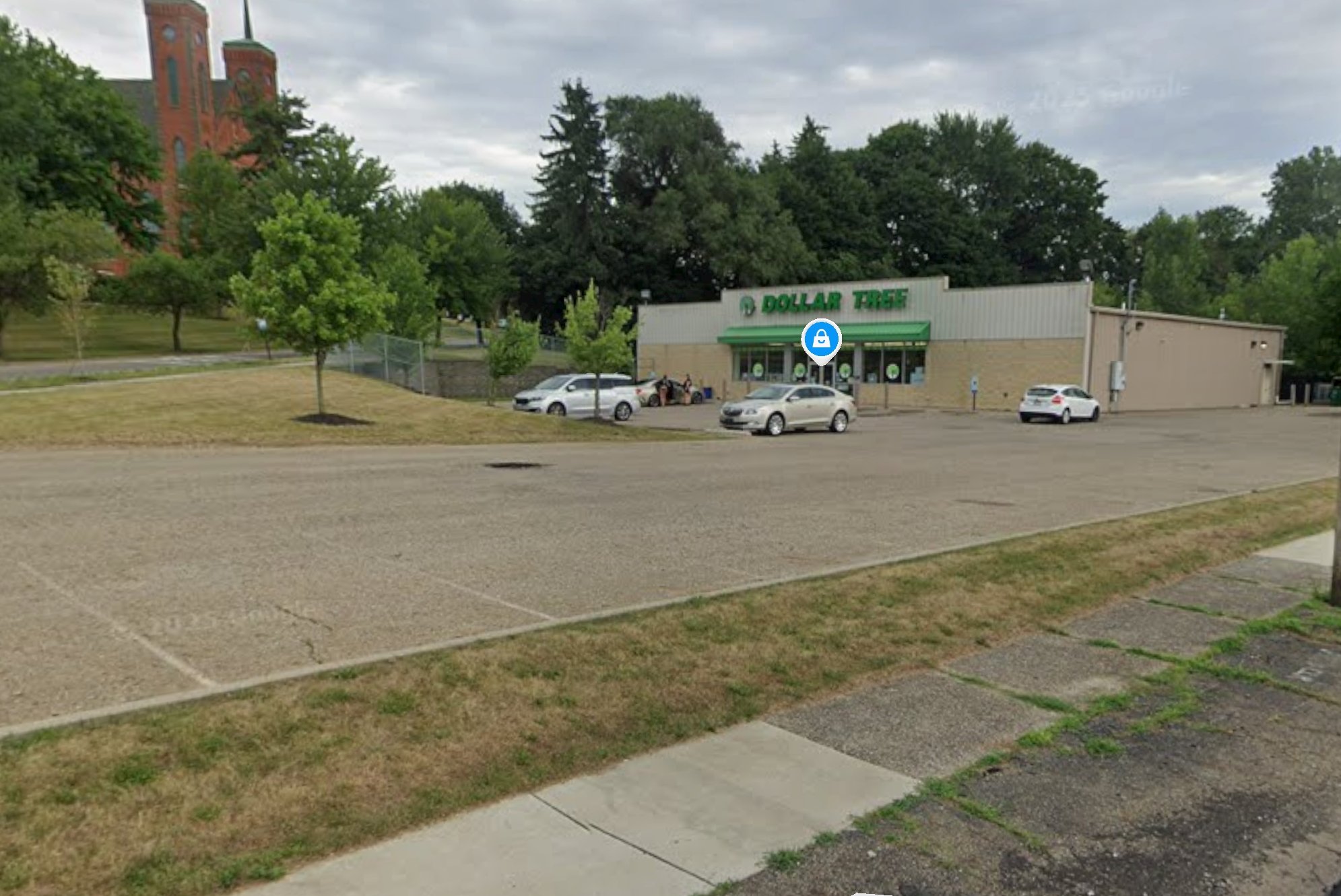 401 N Chapel St, Louisville, OH 44641