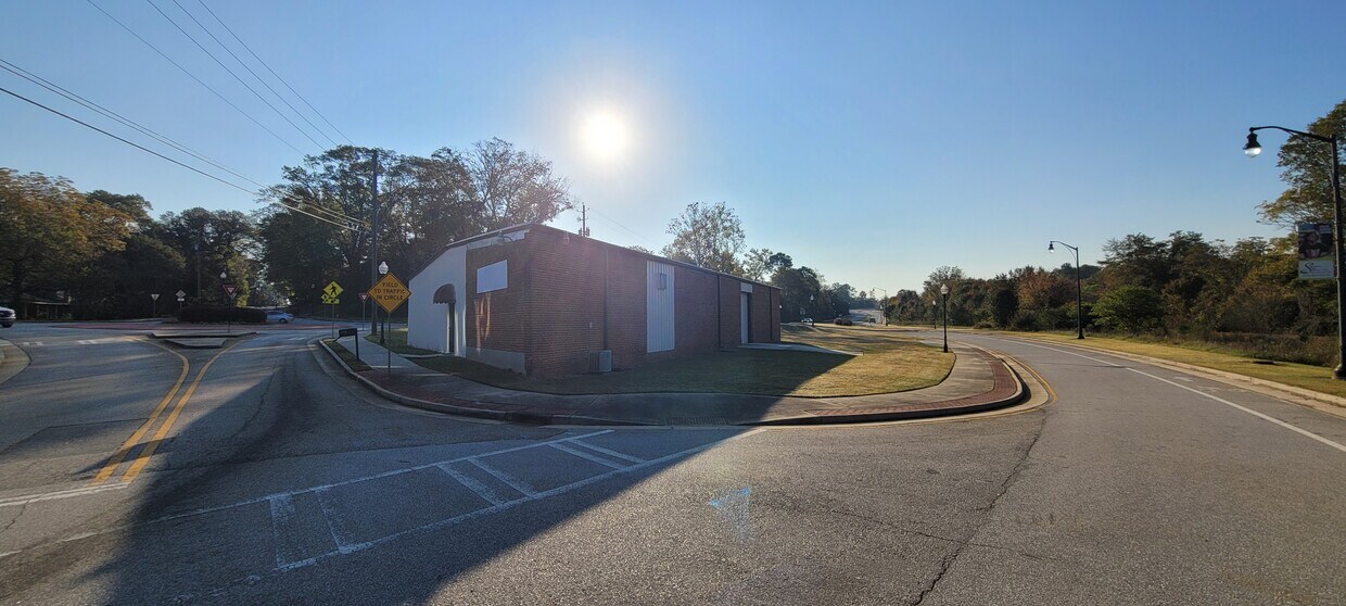 4505 Atlanta St, Powder Springs, GA 30127