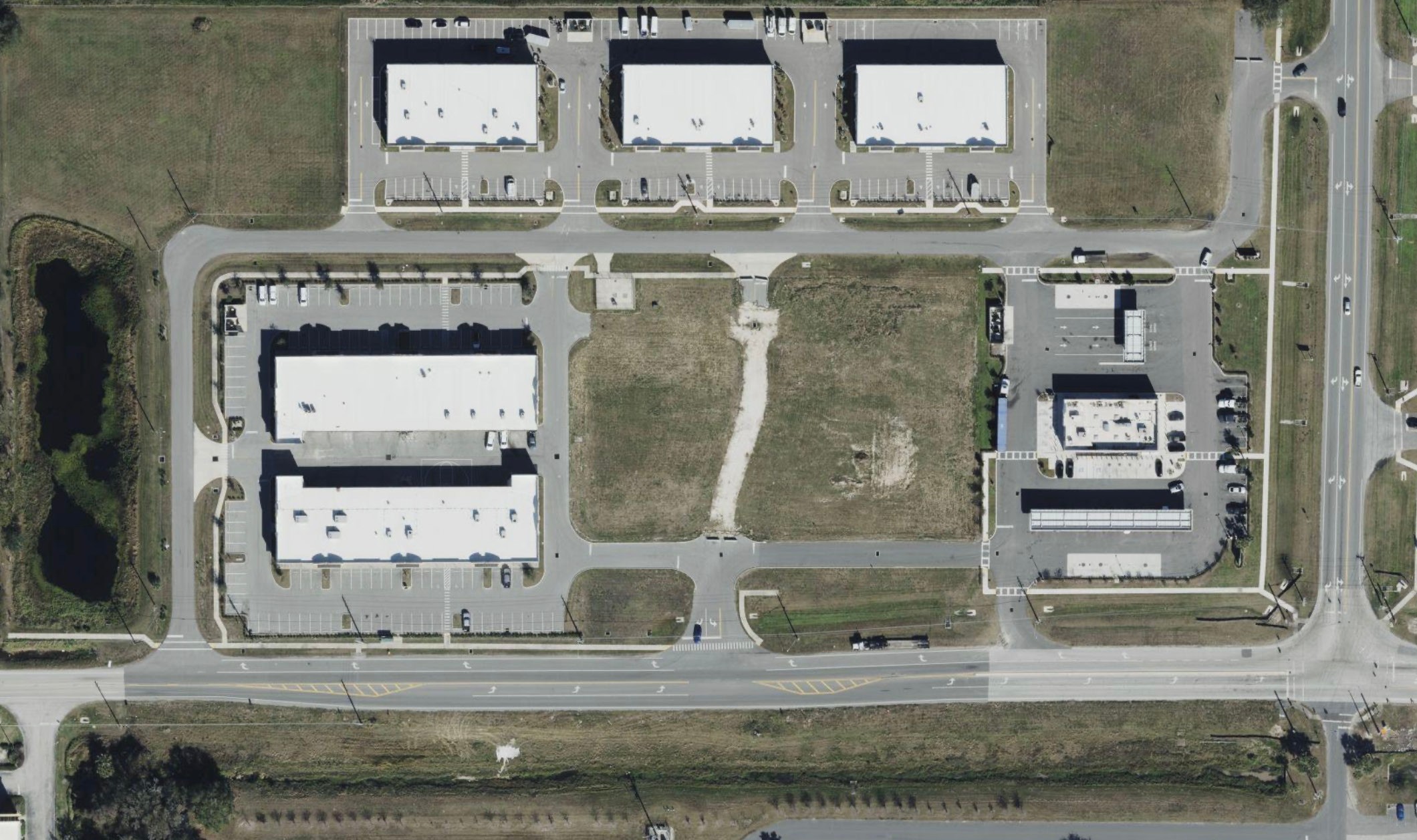 3635 Drane Field Rd, Lakeland, FL 33811