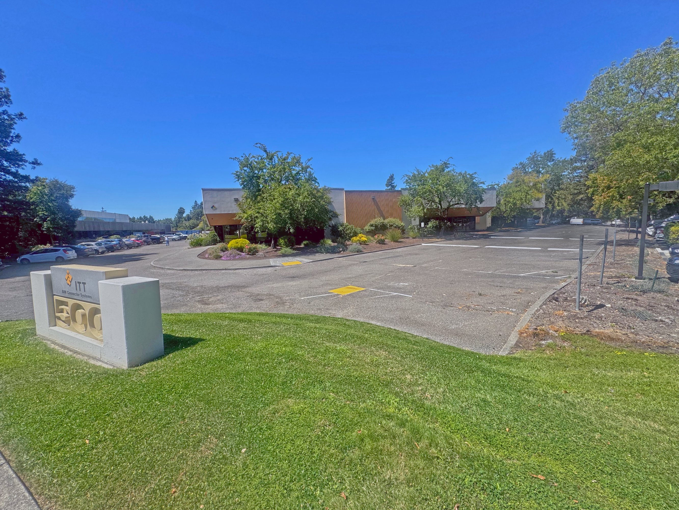 500 Tesconi Cir, Santa Rosa, CA 95401