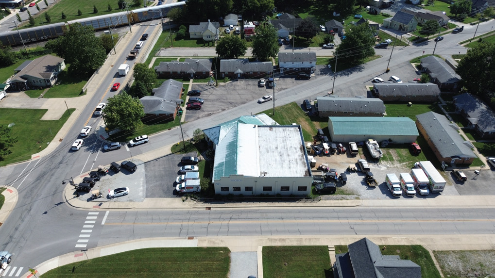 461 E Michigan St, Fortville, IN 46040