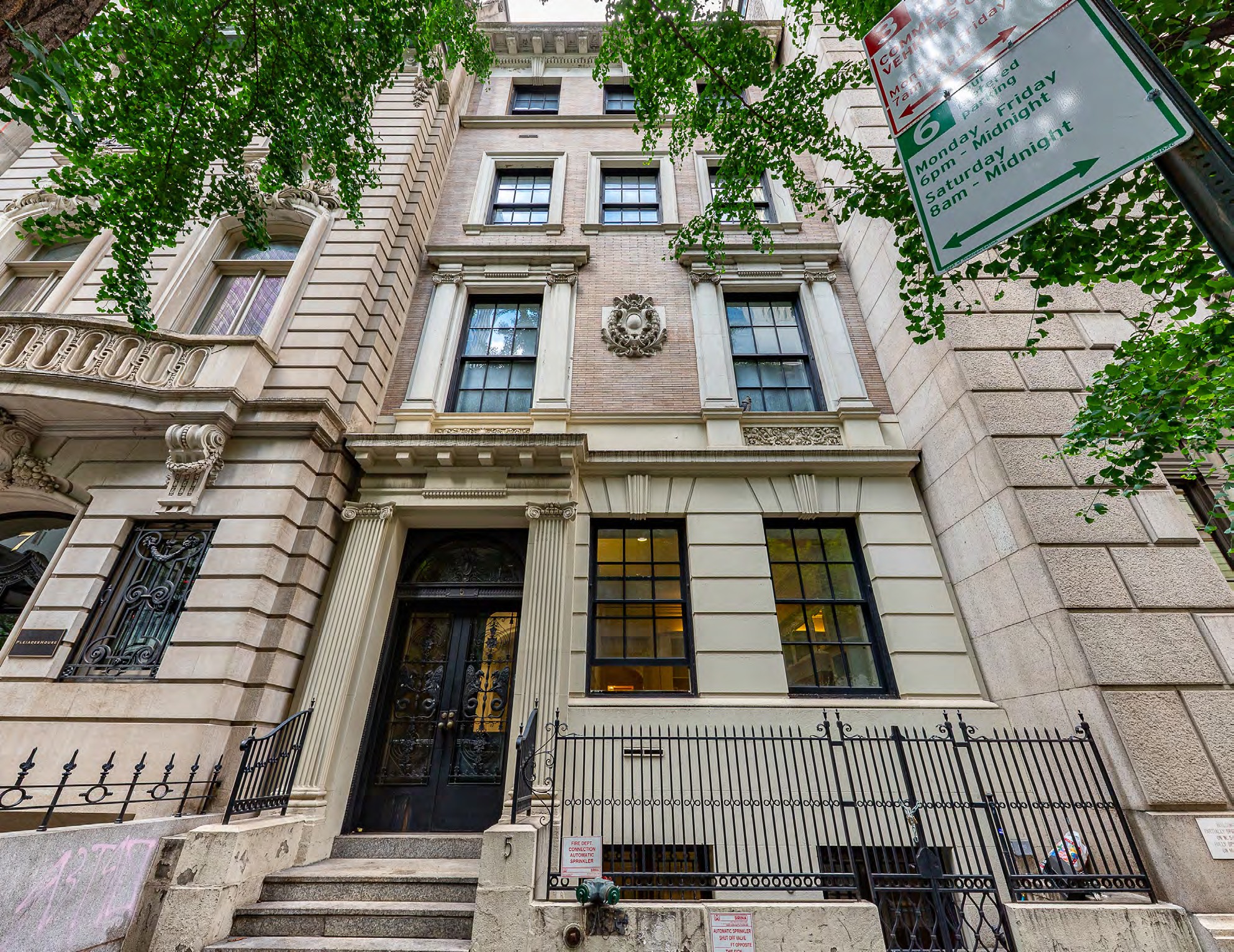 5 West 54Th St, New York, NY 10019