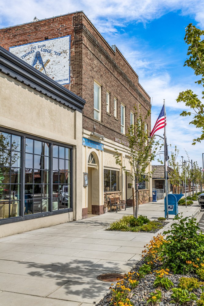 305 E 1St St, Cle Elum, WA 98922