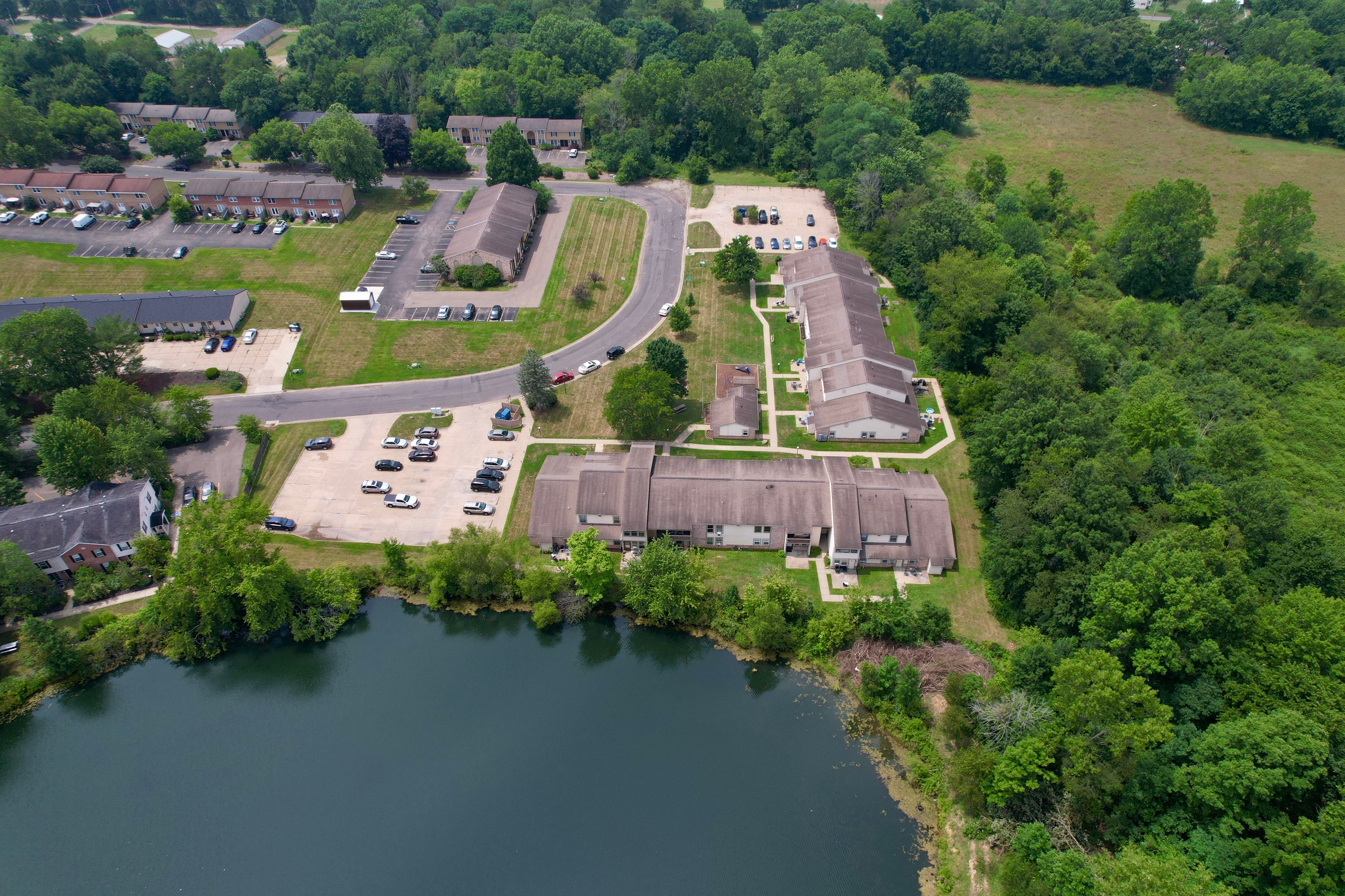 450 Waterside Ave, Canal Fulton, OH 44614