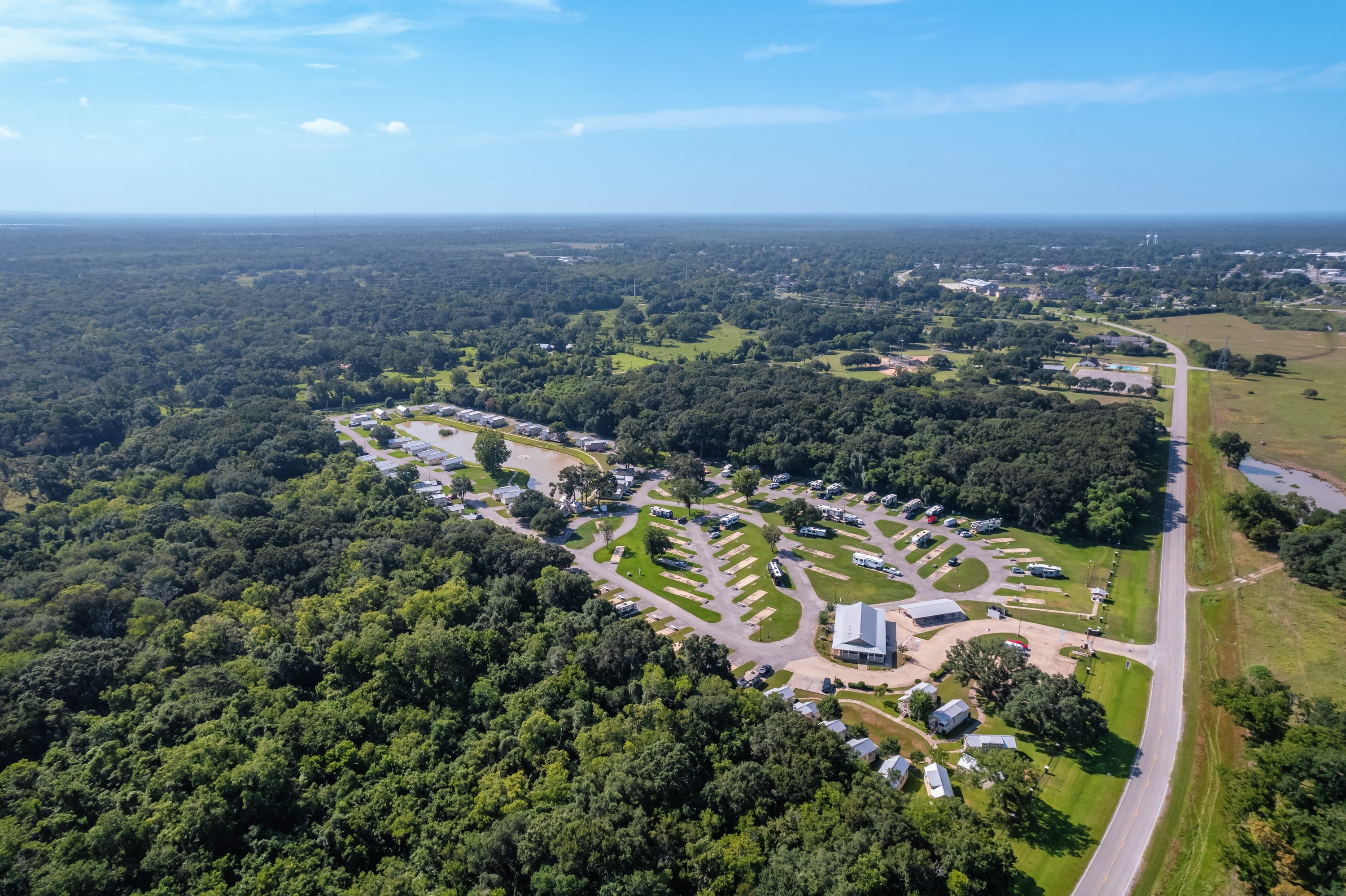 1500 N 13Th St, West Columbia, TX 77486