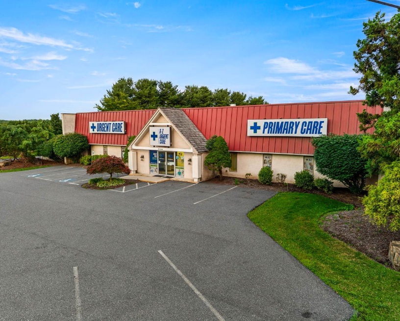 51 S Pine St, Elverson, PA 19520