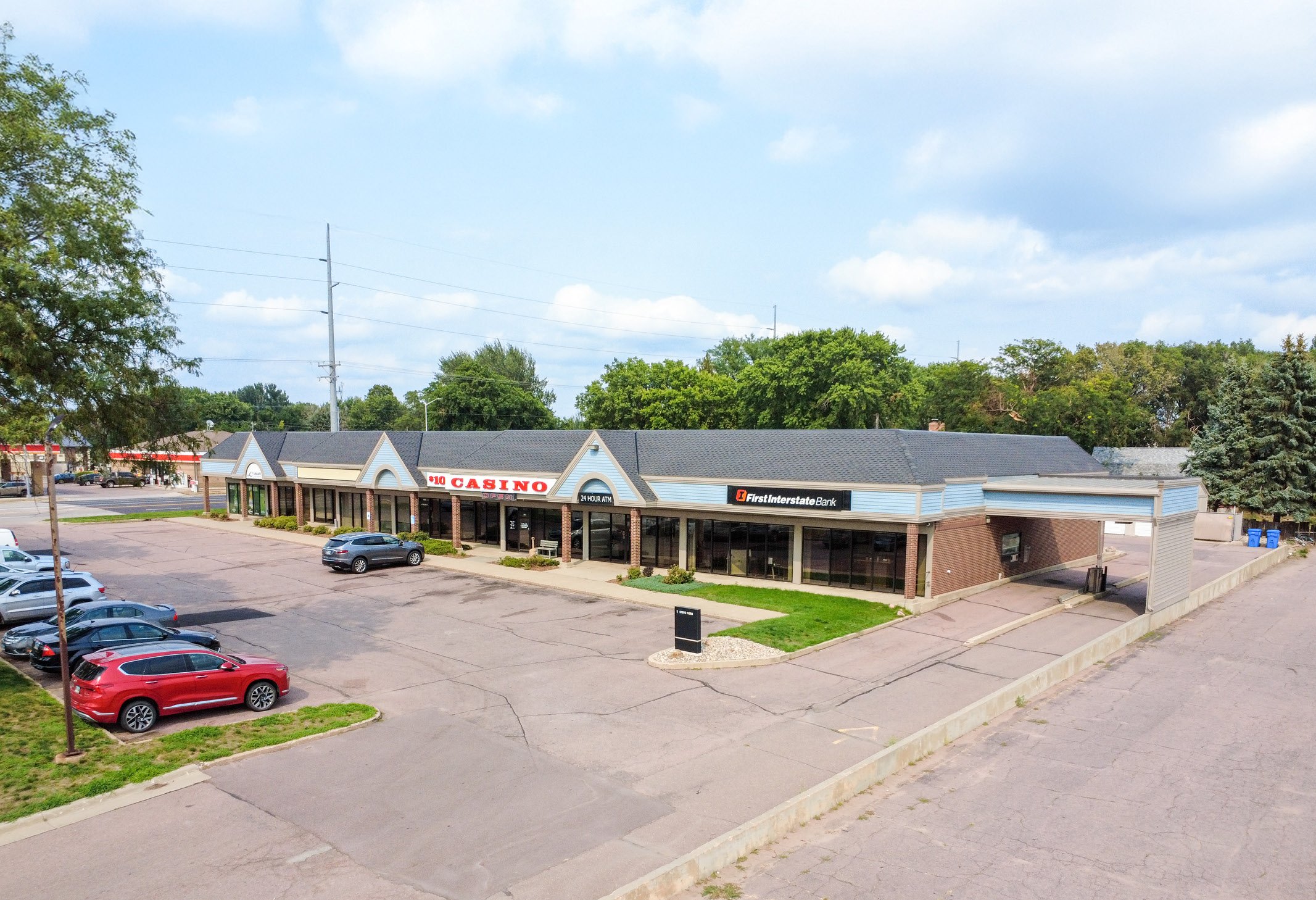 4914 N Cliff Ave, Sioux Falls, SD 57104