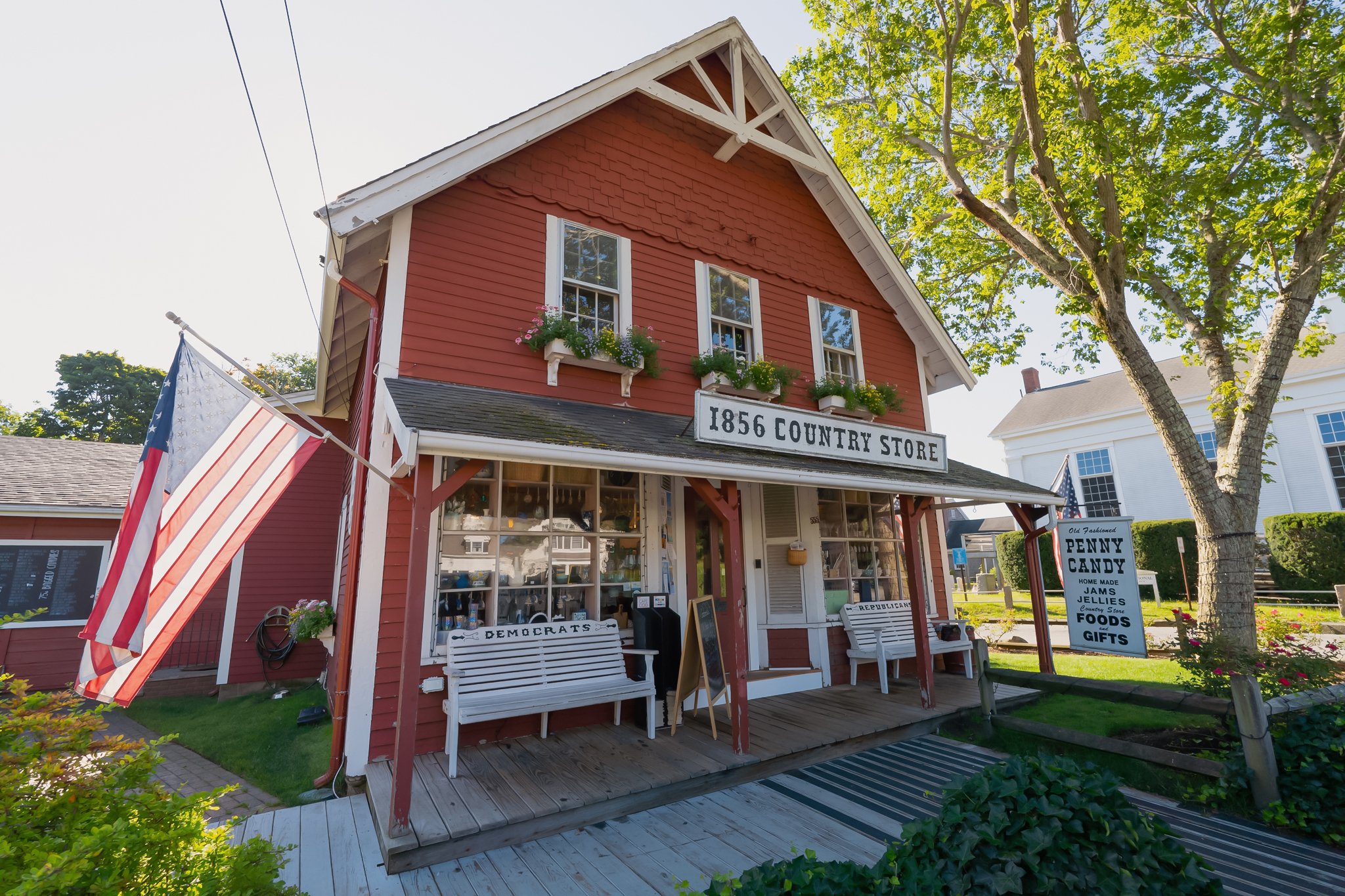555 Main St, Centerville, MA