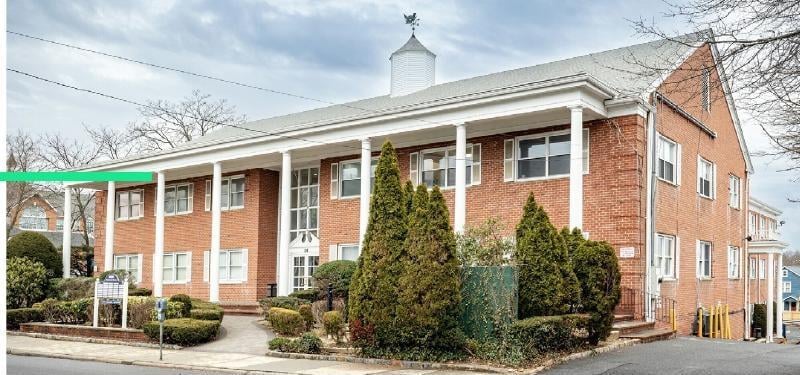 14 Vanderventer Ave, Port Washington, NY 11050