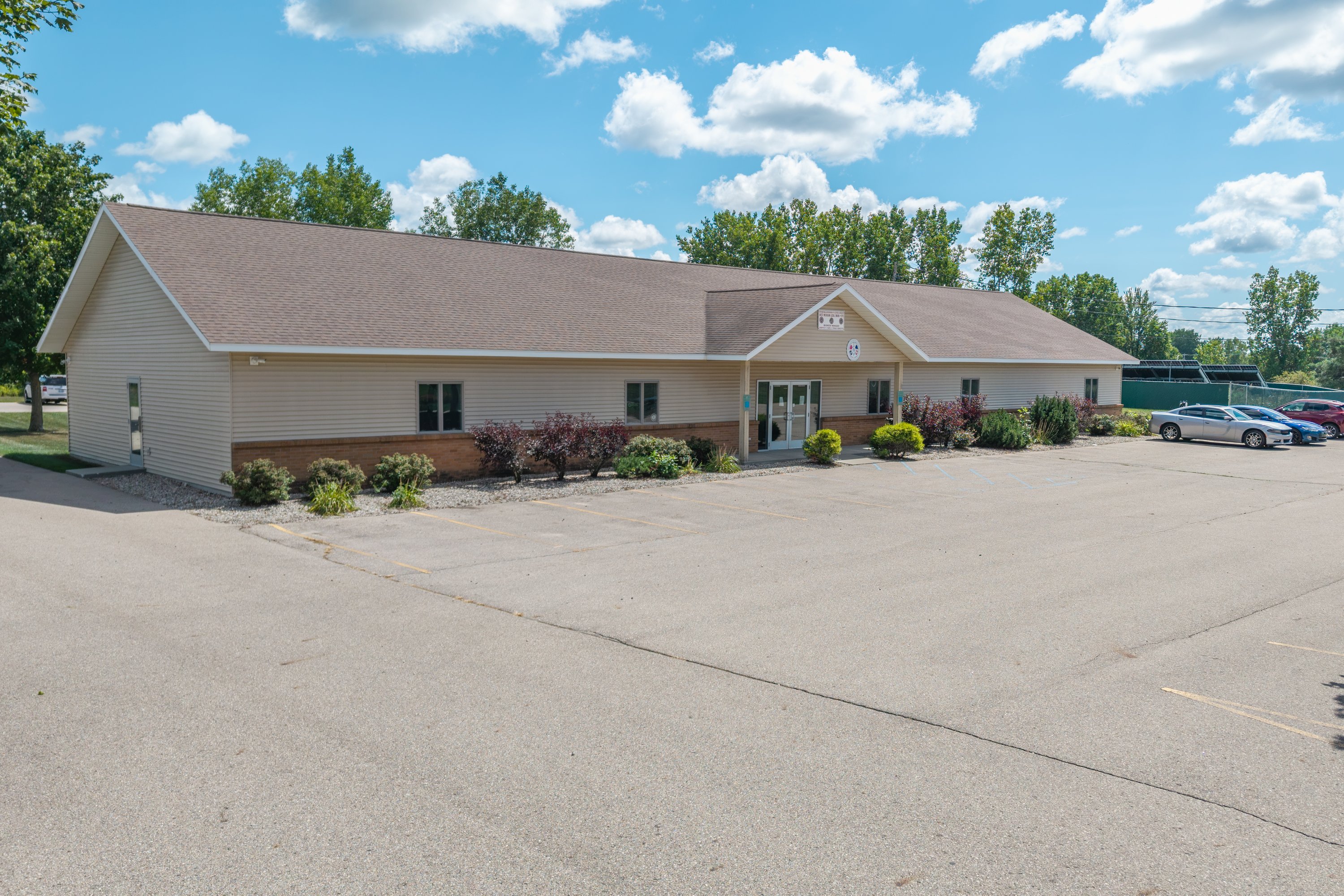 140 64Th Ave N, Coopersville, MI 49404