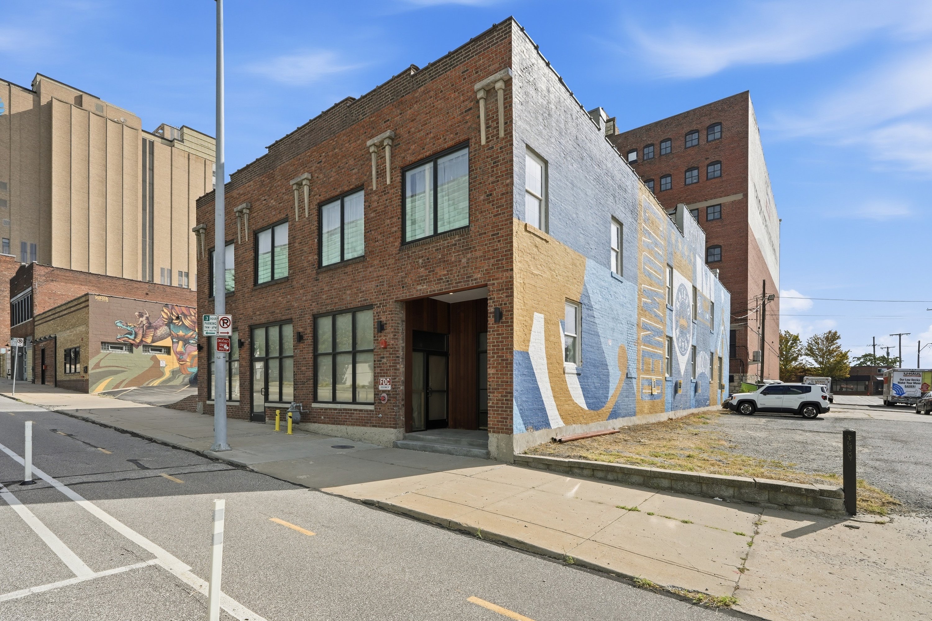 1523 Oak St, Kansas City, MO 64108