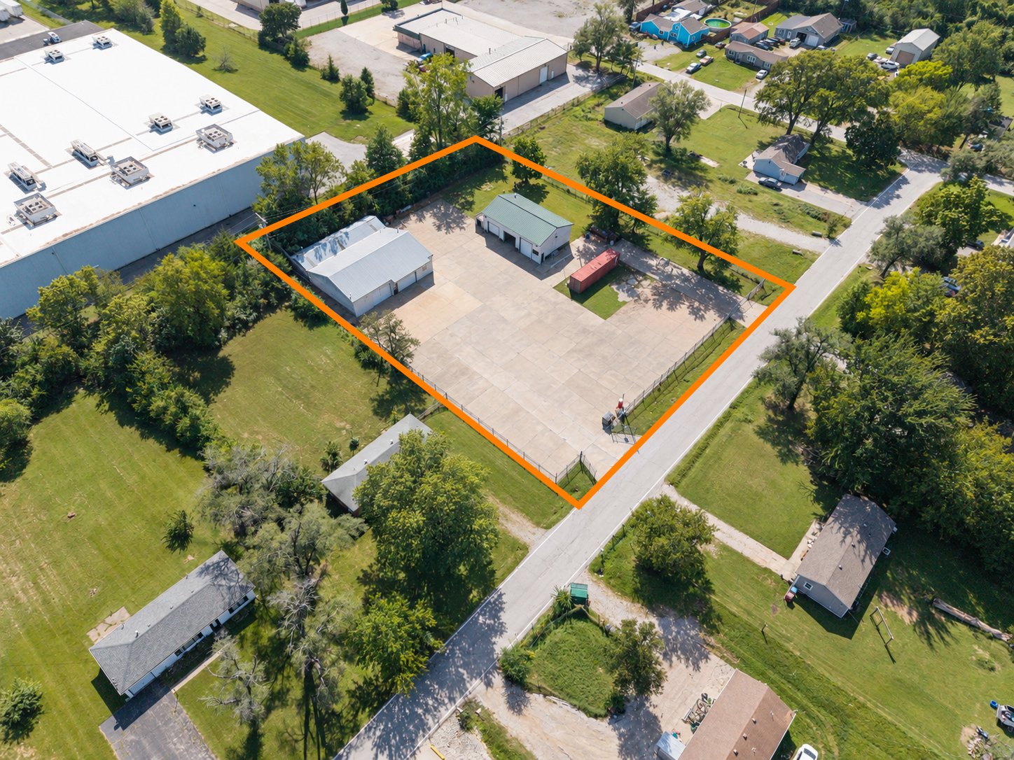 207 Southeast 16Th Ter, Lees Summit, MO 64081