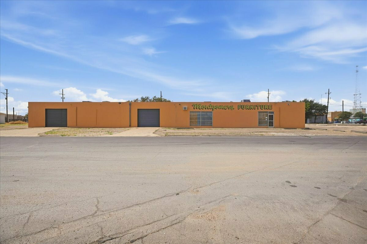 1914 Crickets Ave, Lubbock, TX 79404