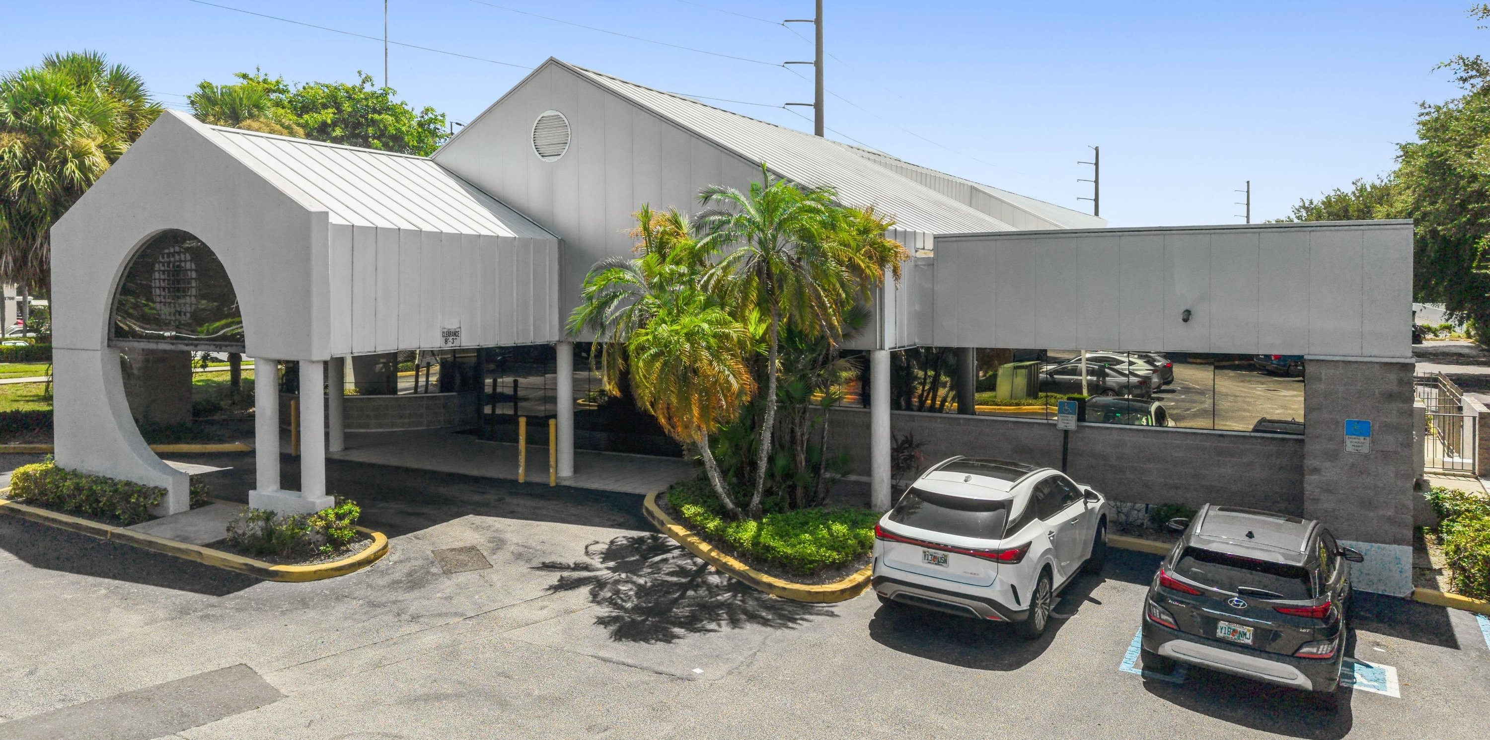 1717 W Woolbright Rd, Boynton Beach, FL 33426