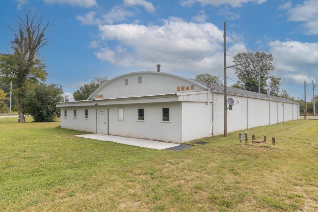 10066 N Carthage Pike, Carthage, IN 46115