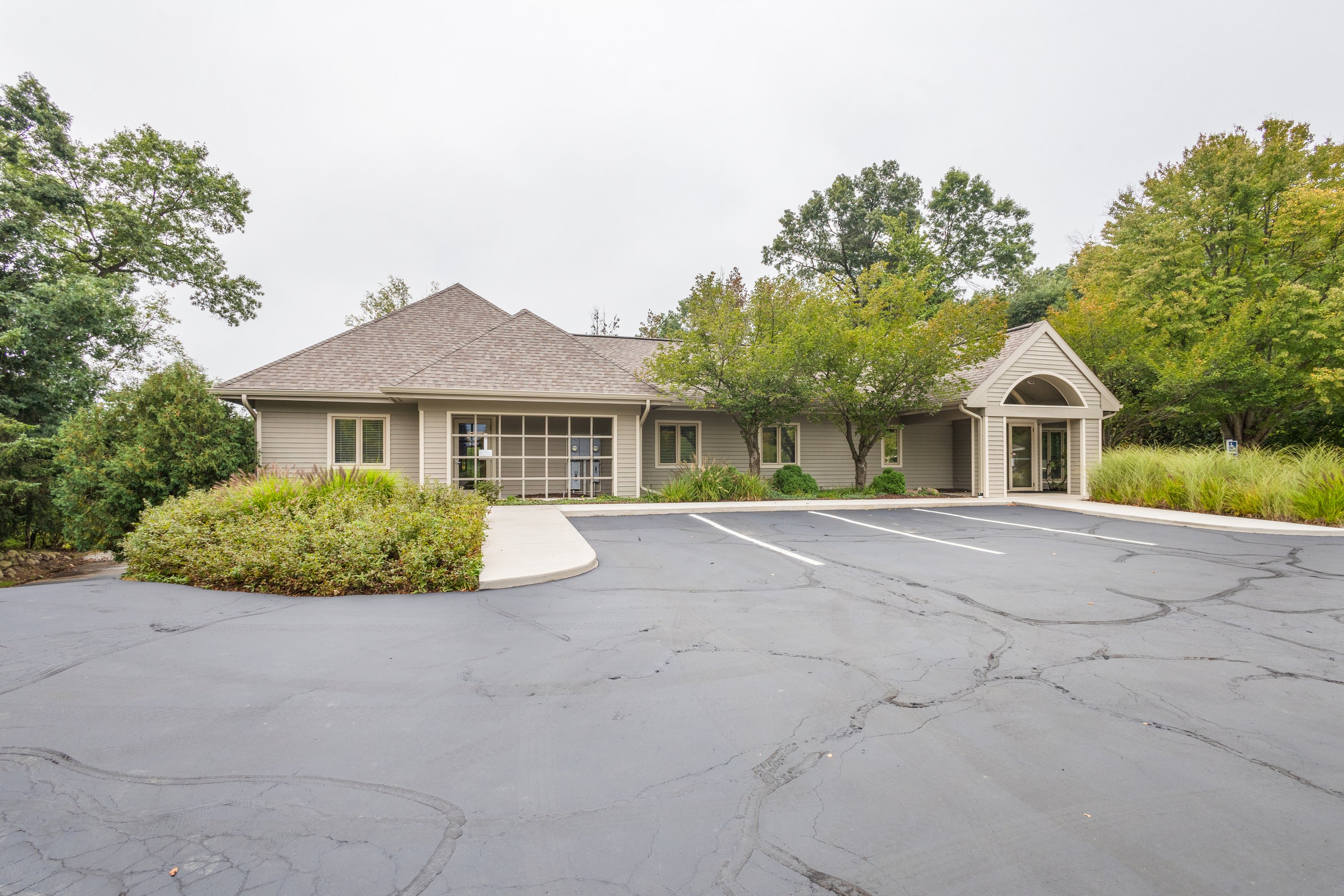 3850 Glenkerry Ct, Portage, MI 49024