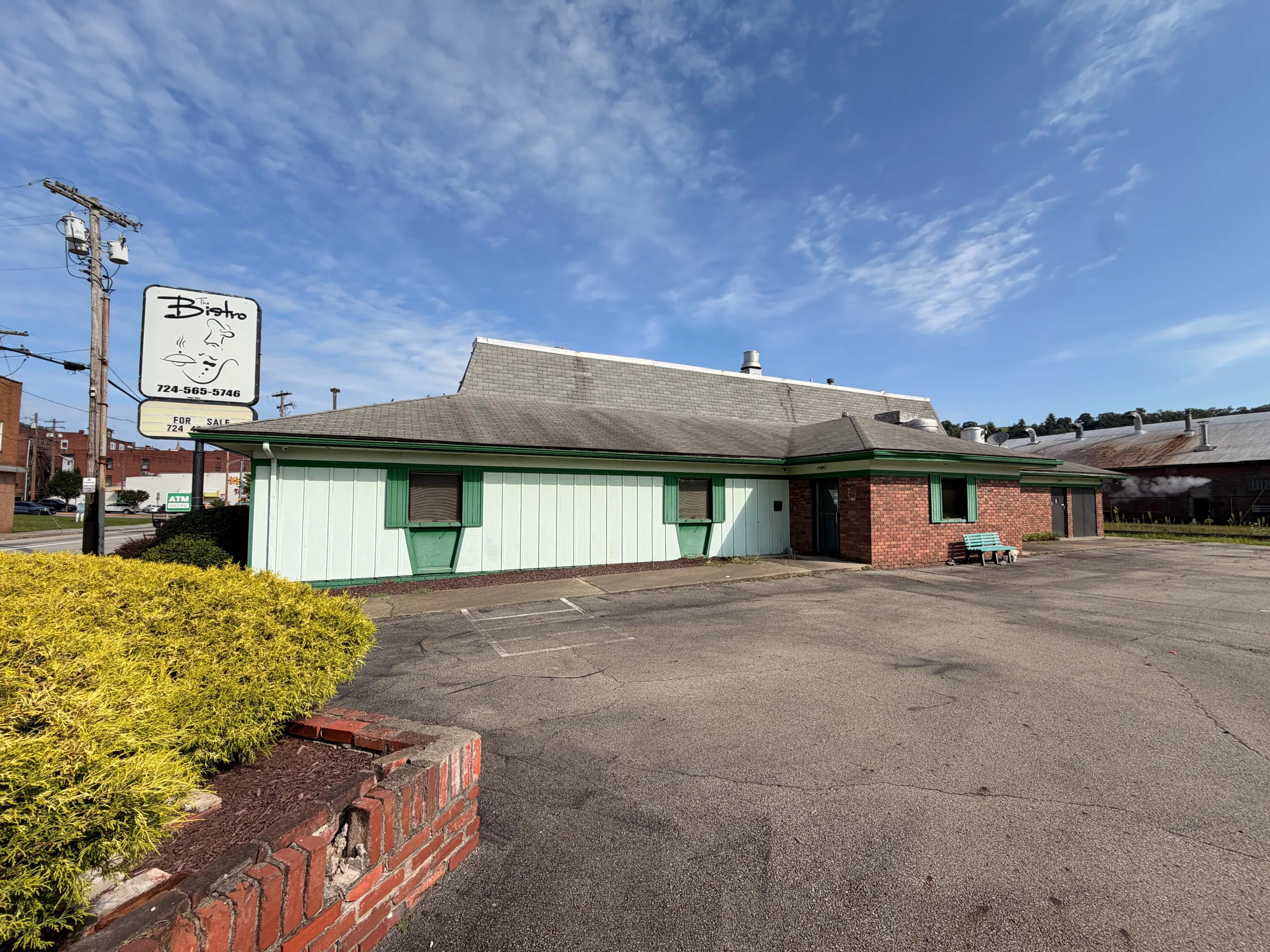 300 Mckean Ave, Charleroi, PA 15022
