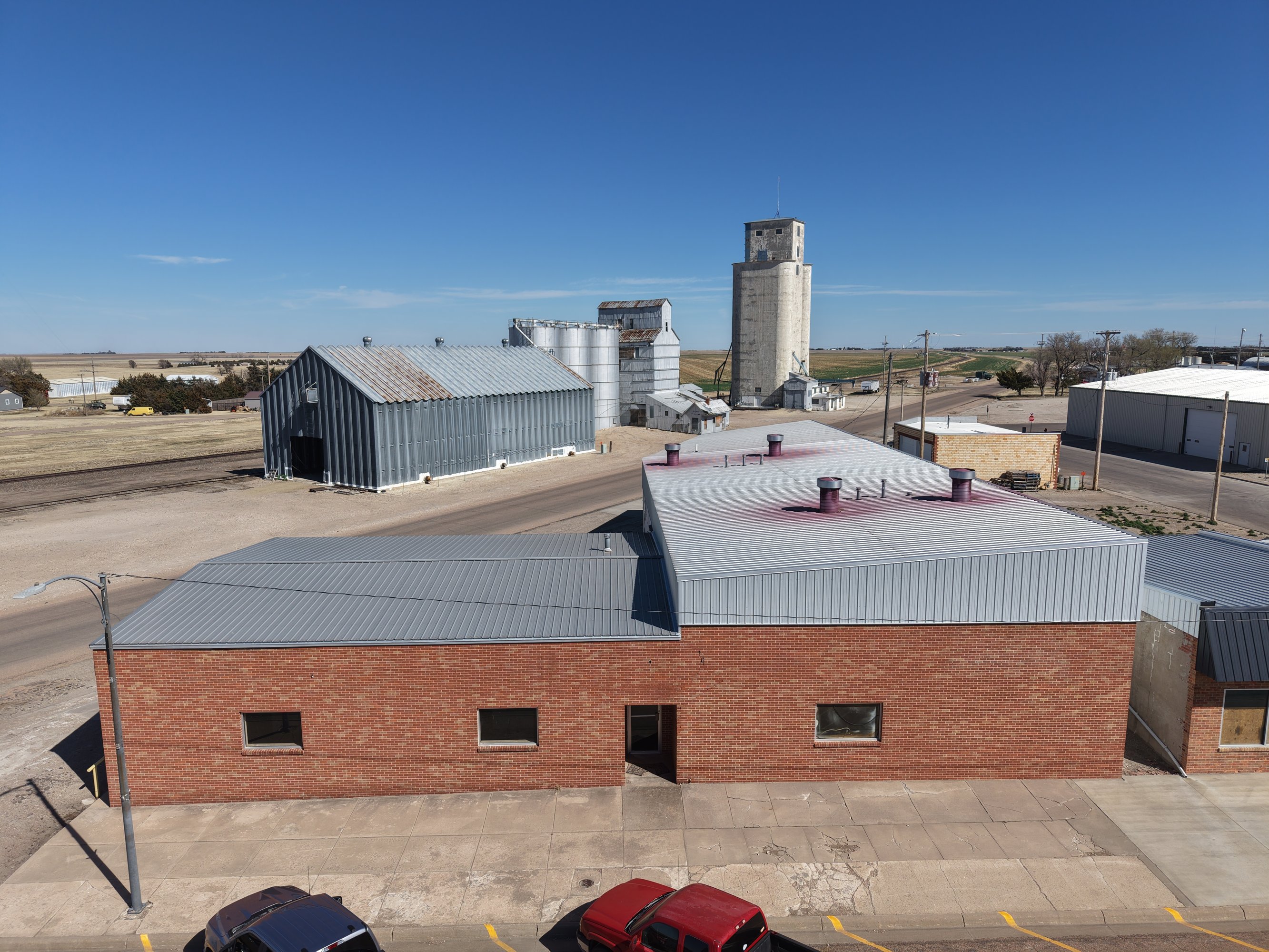 200 Main St, Quinter, KS 67752
