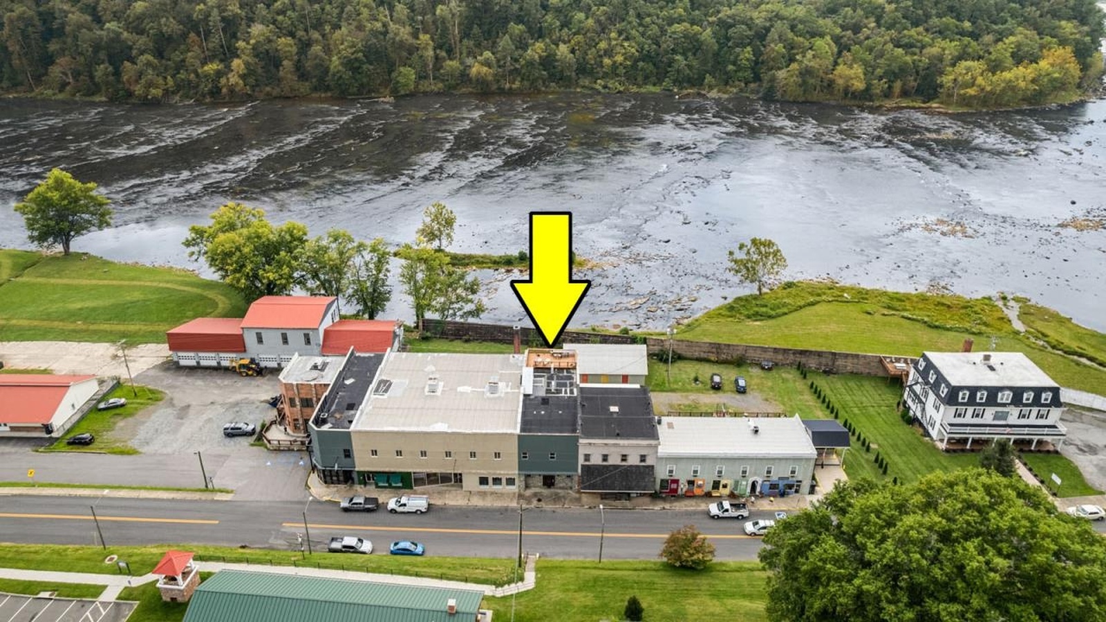 472 West Main St, Fries, VA 24330