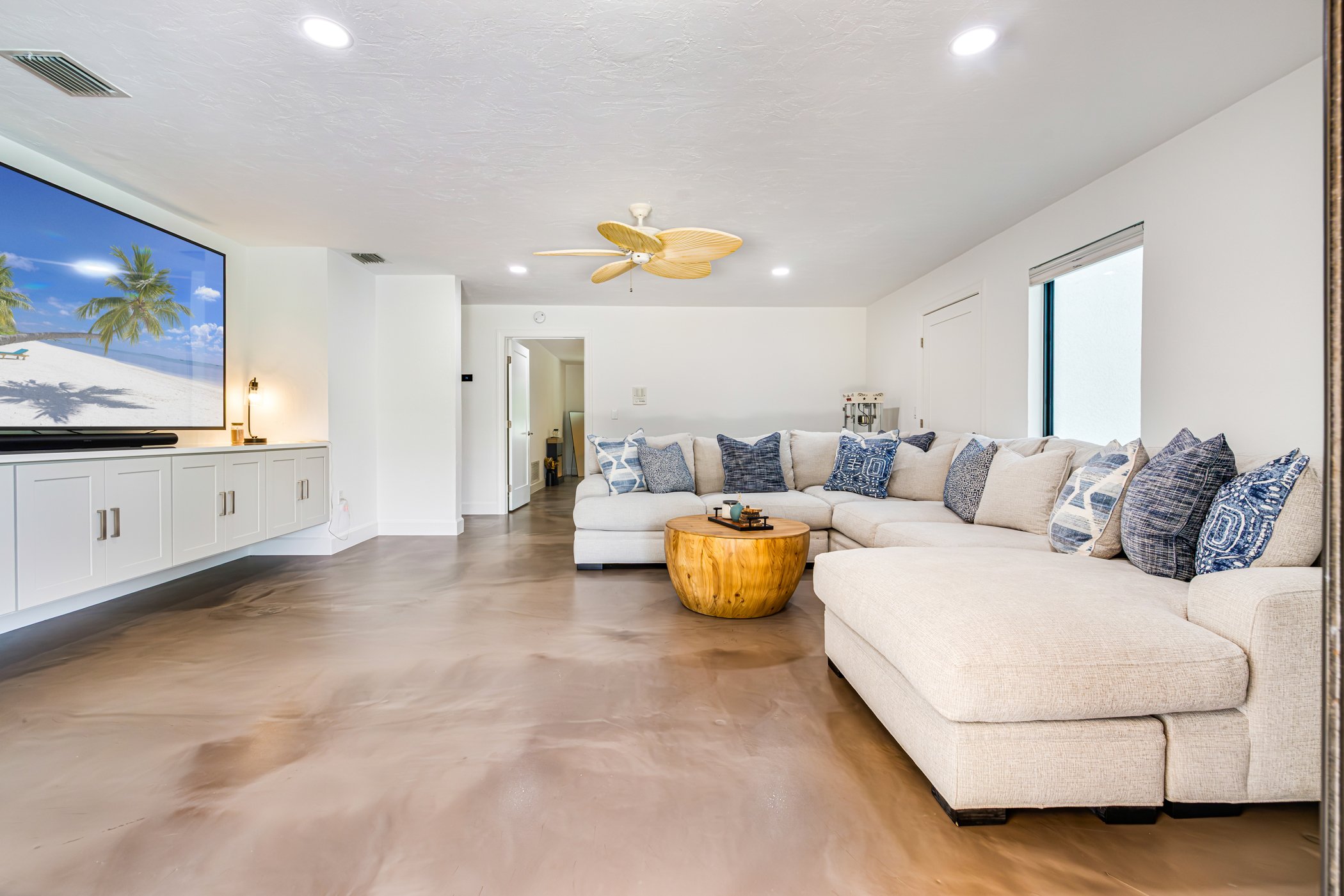 114 Westwood Drive, Naples, FL 34110 For Sale | Crexi.com