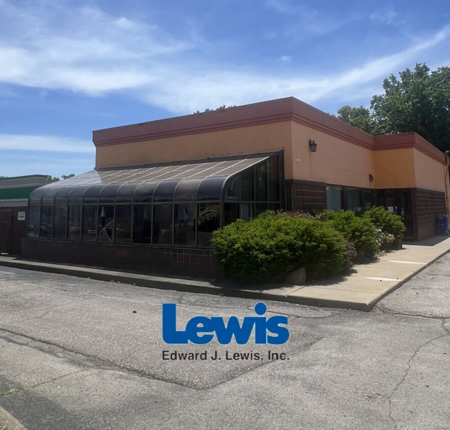 3031 Mahoning Avenue, Youngstown, OH 44509 For Sale | Crexi.com