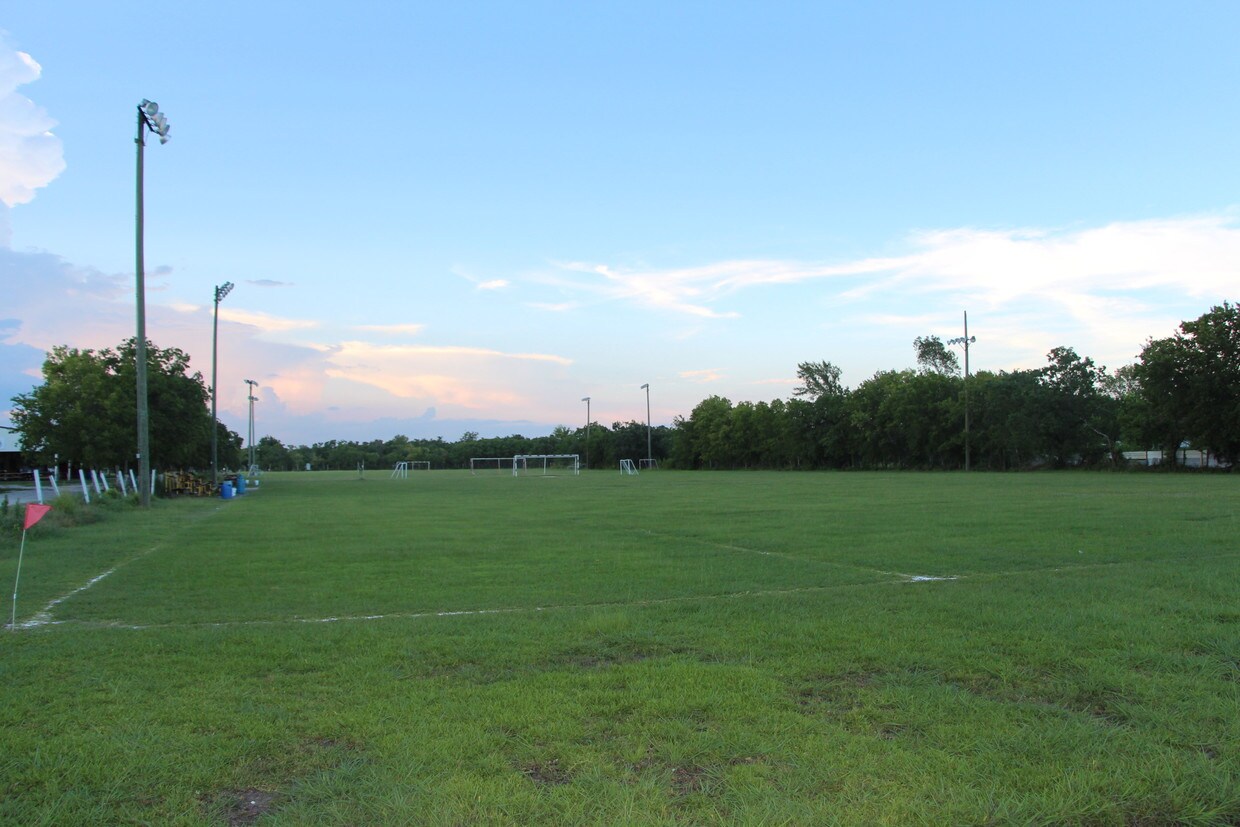 2510 W CEDAR BAYOU LYNCHBURG RD, BAYTOWN, TX 77521-1636 For Sale ...