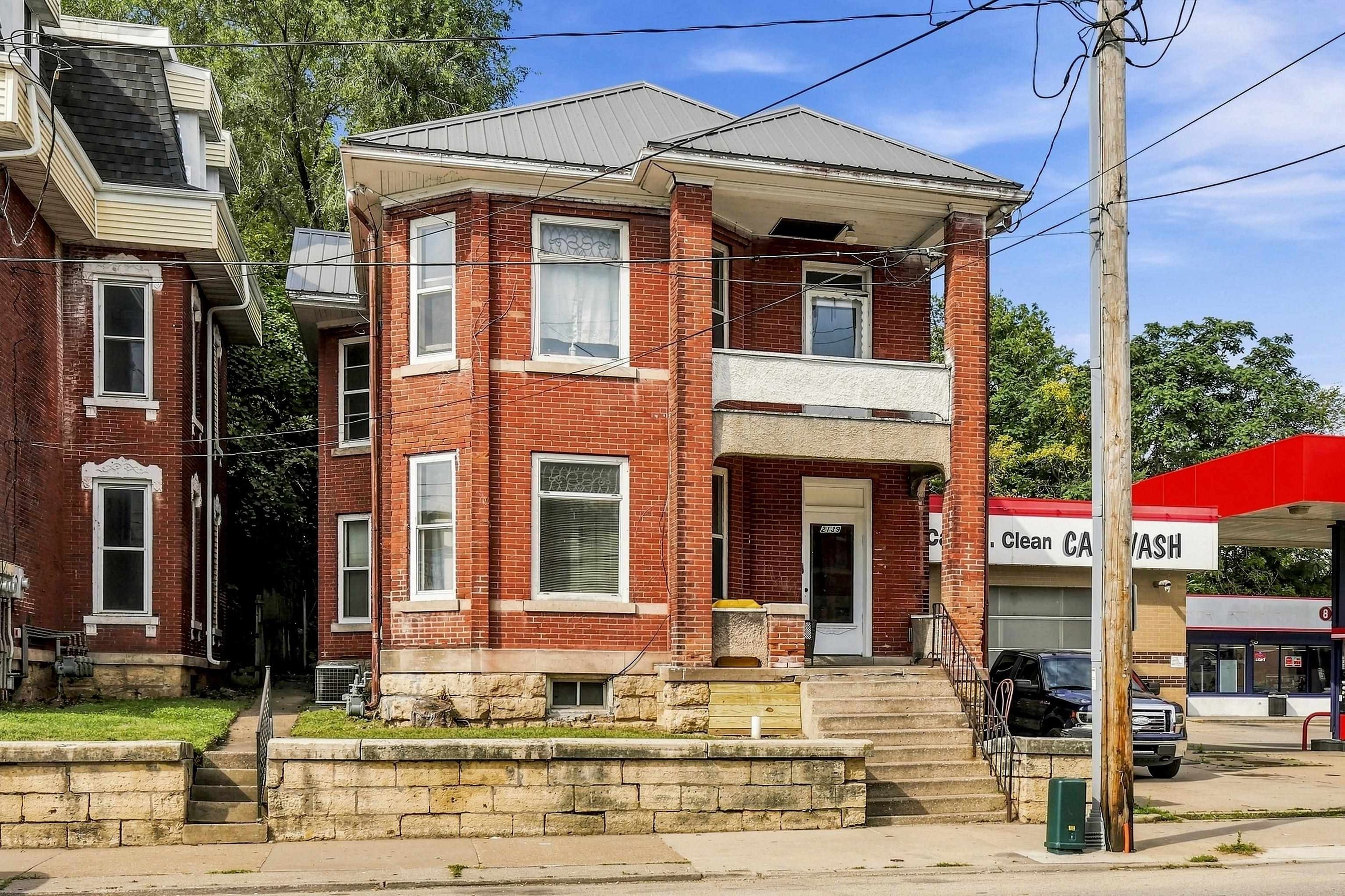 2139 Central Avenue, Dubuque, IA 52001 For Sale | Crexi.com