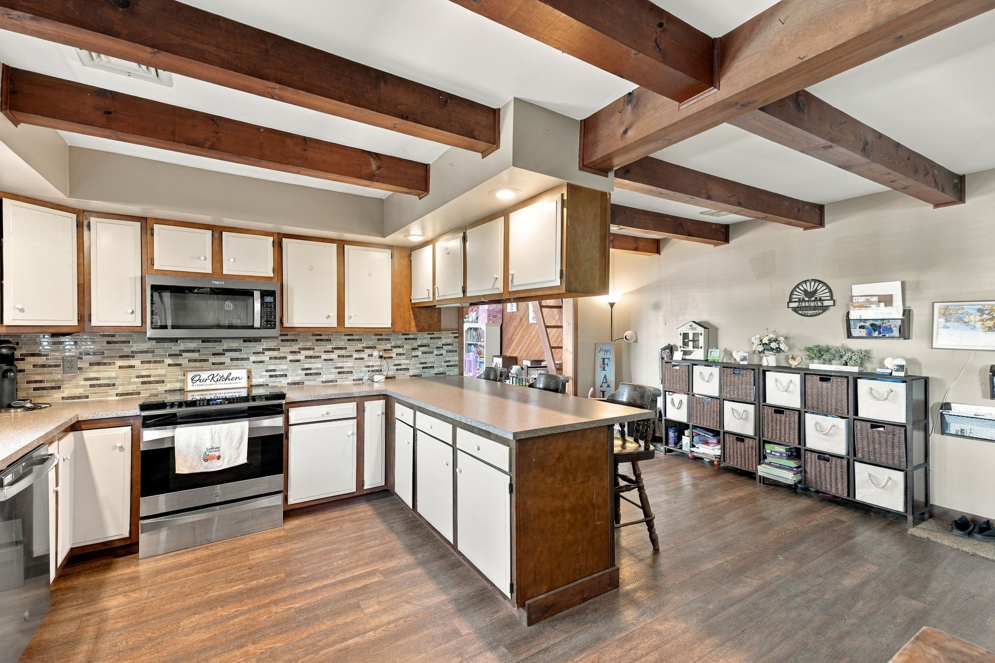 4095 CHESTNUT ST, EMMAUS, PA 18049 For Sale | Crexi.com