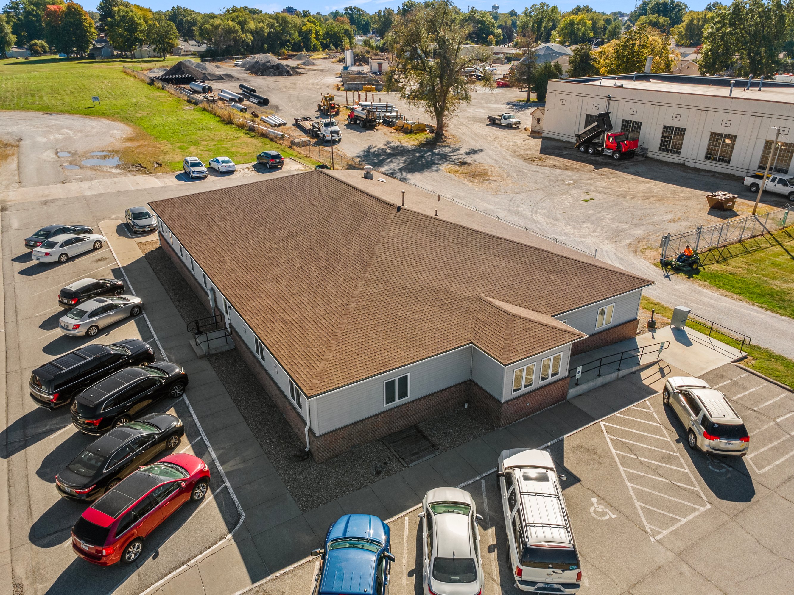 1100 N CHENEY ST, TAYLORVILLE, IL 62568-2708 For Sale | Crexi.com