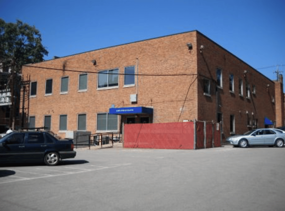 1325 S FOURTH ST, LOUISVILLE, KY 40208-2313 For Sale | Crexi.com