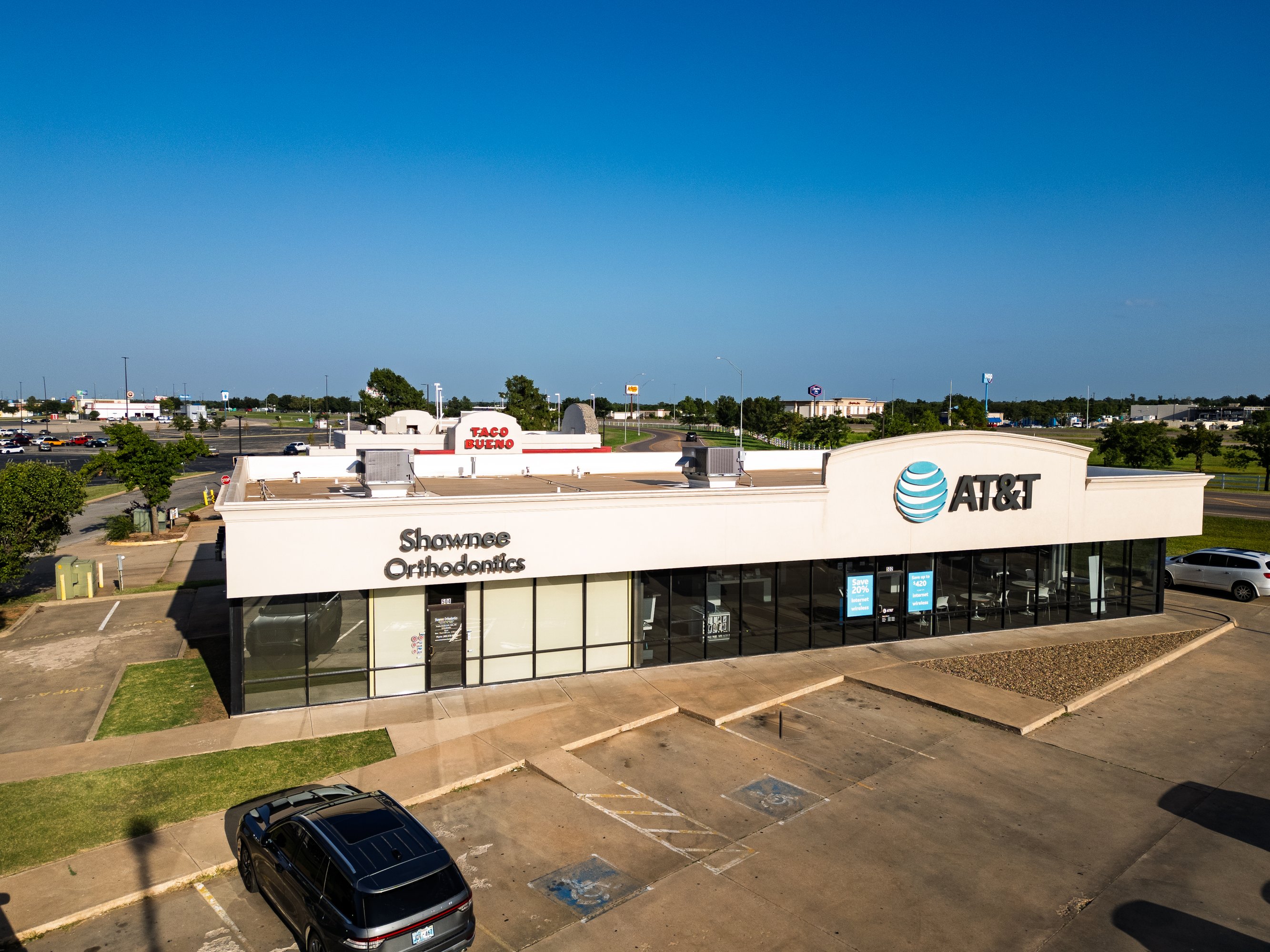 502-504 Shawnee Mall Dr, Shawnee, OK 74804-1317 For Sale | Crexi.com