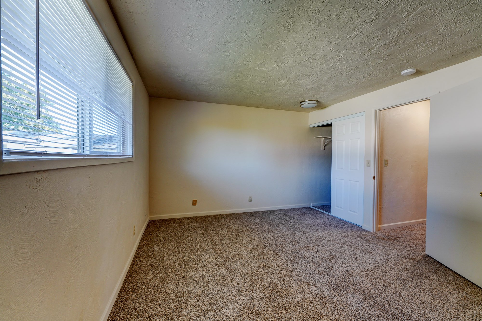 164 Northeast 4th Avenue, Canby, OR 97013 For Sale | Crexi.com