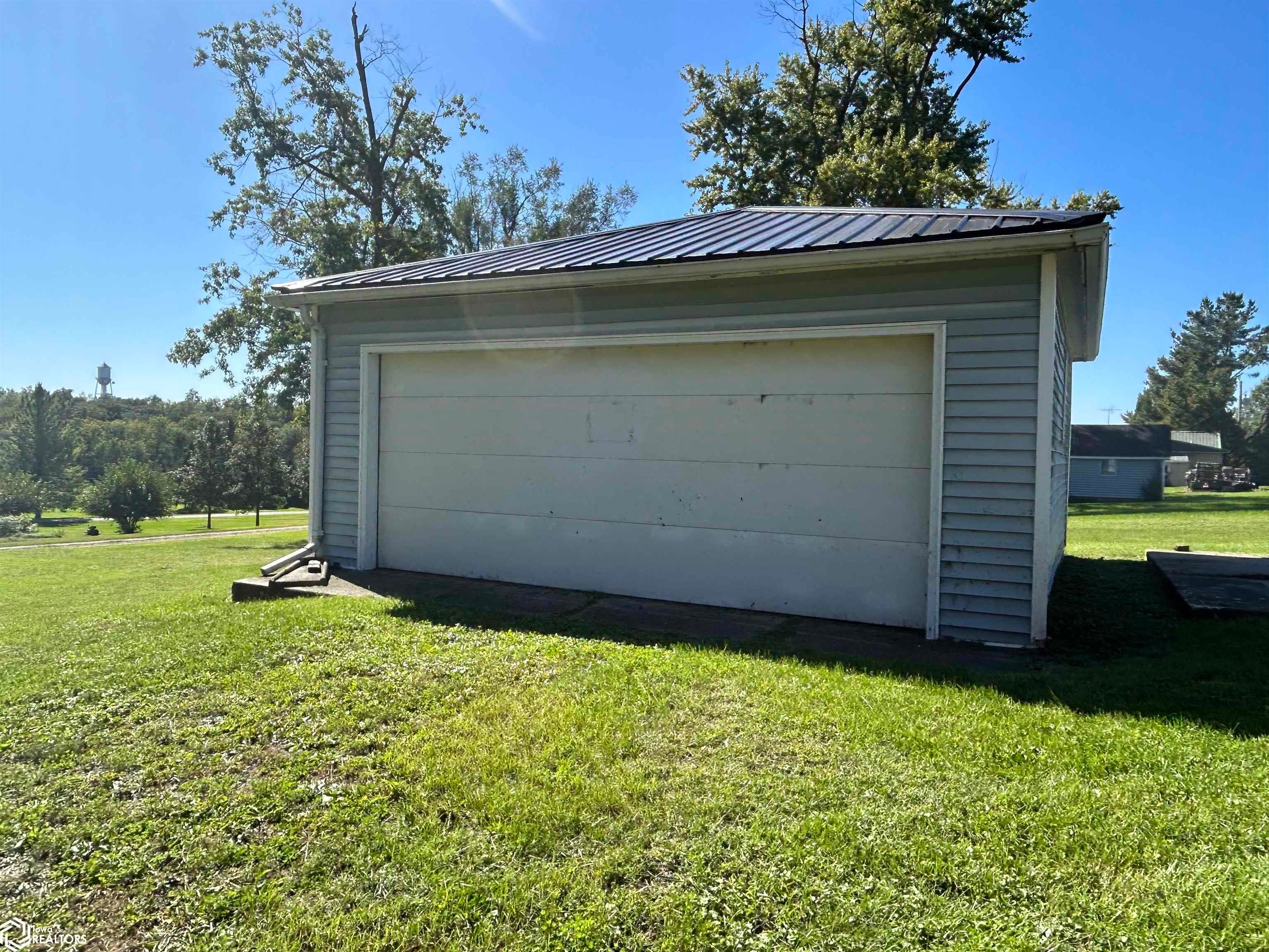 214 S Pine Street, What Cheer, IA 50268 For Sale | Crexi.com