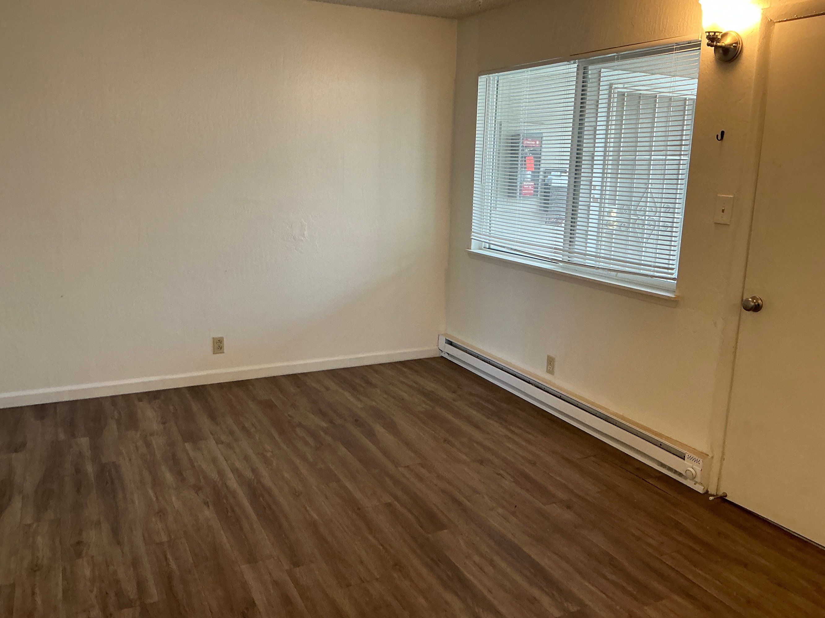 1355 CARLIN ST, RENO, NV 89503 For Sale | Crexi.com