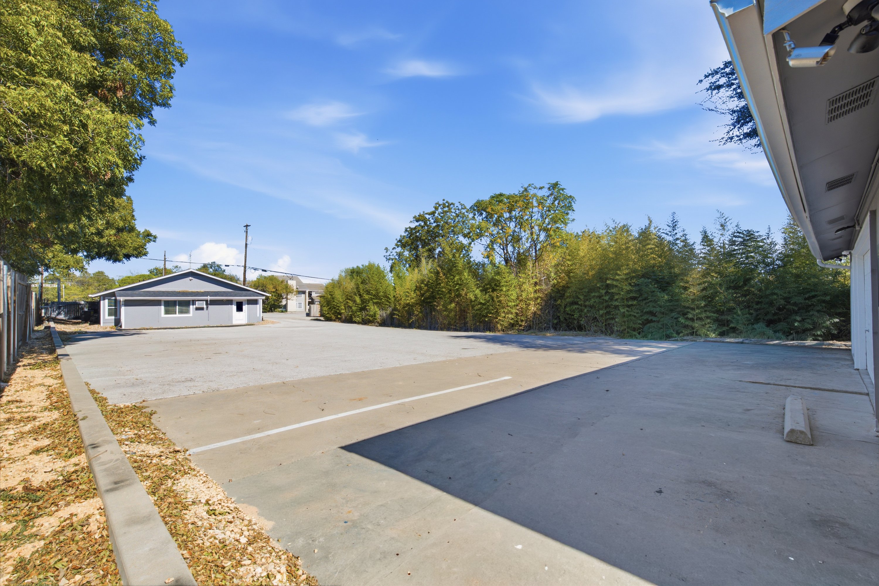 13266 Pond Springs Road, Austin, TX 78729 For Sale | Crexi.com
