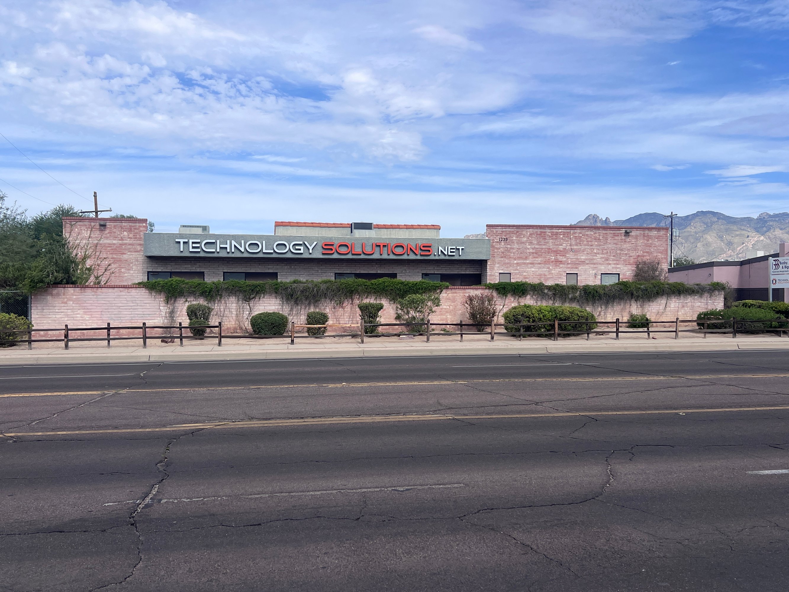 1239 E. Prince Road, Tucson, AZ 85719 For Sale | Crexi.com