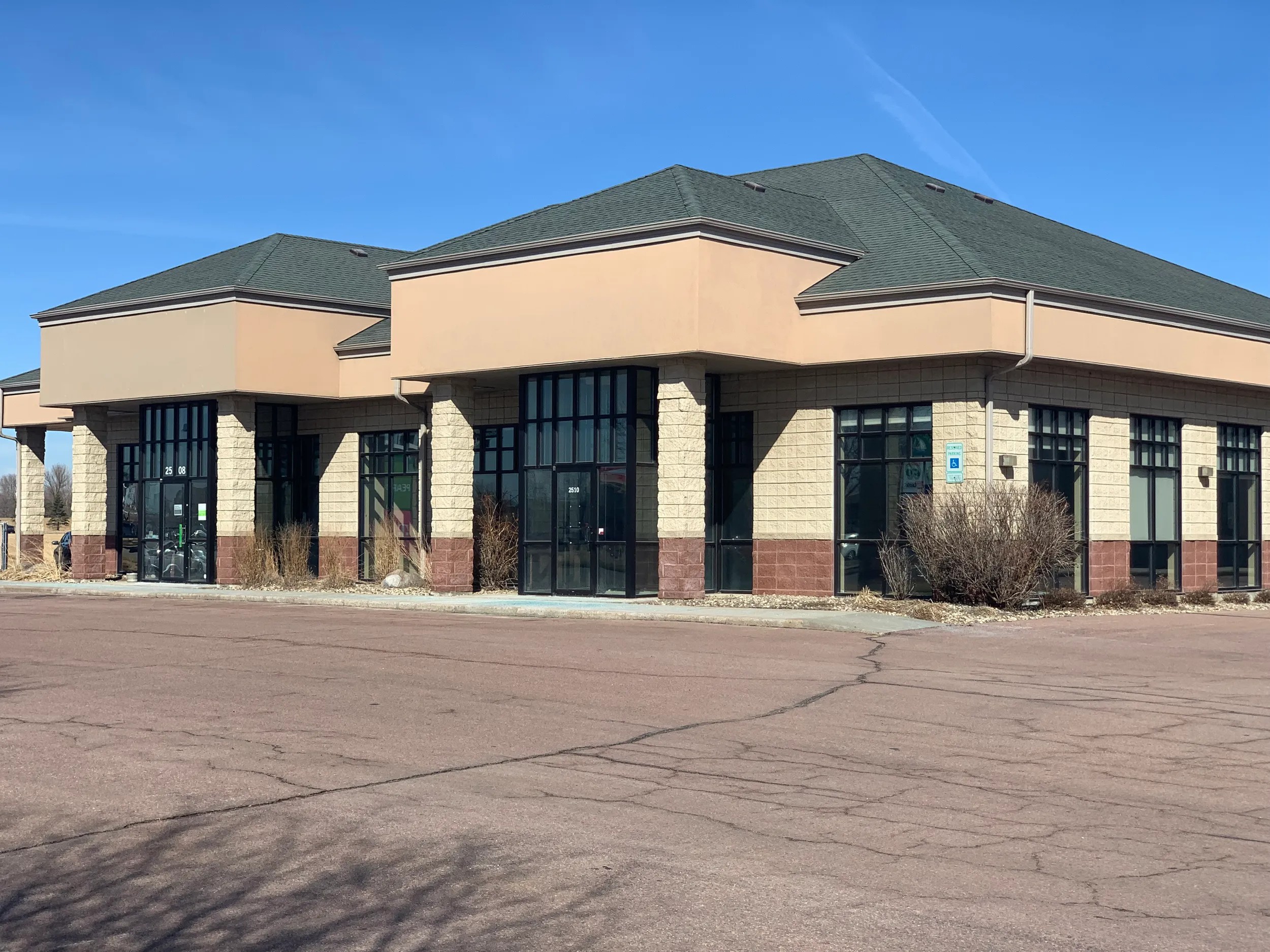 2508-2510 South Louise Avenue, Sioux Falls, SD 57106 For Sale | Crexi.com